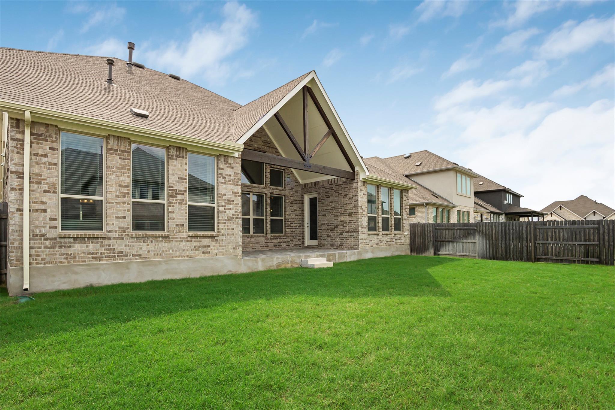 728 Landing Ln, Leander, TX 78641