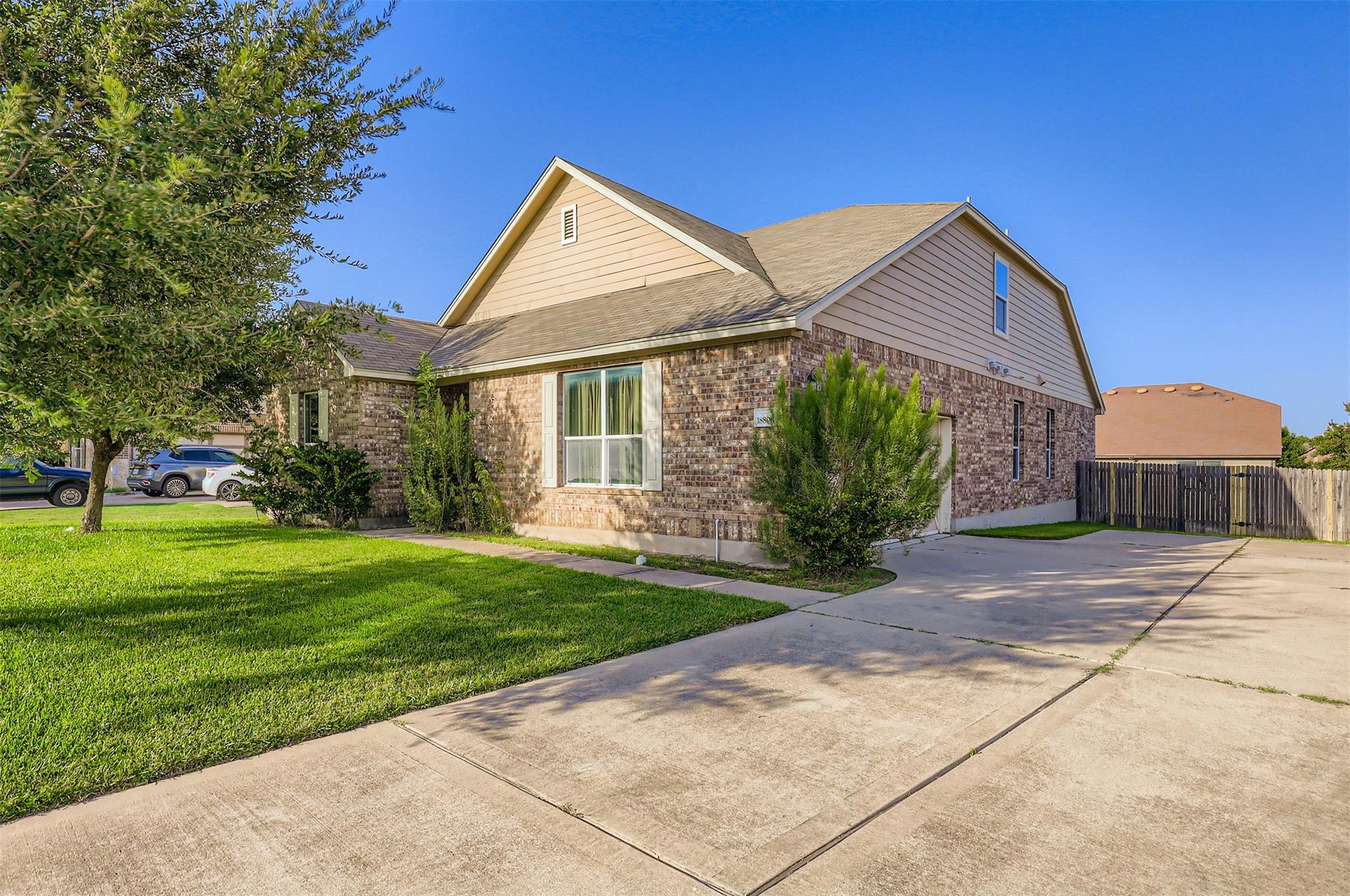 18808 Star Gazer Way, Pflugerville, TX 78660