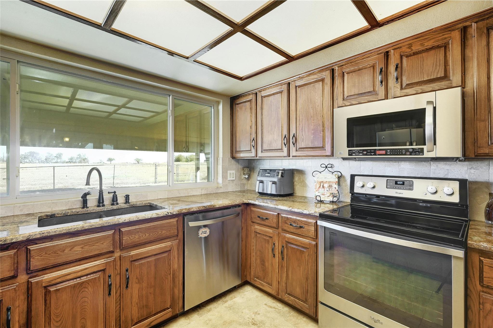 9806 Schmidt Lane Ln, Manor, TX 78653