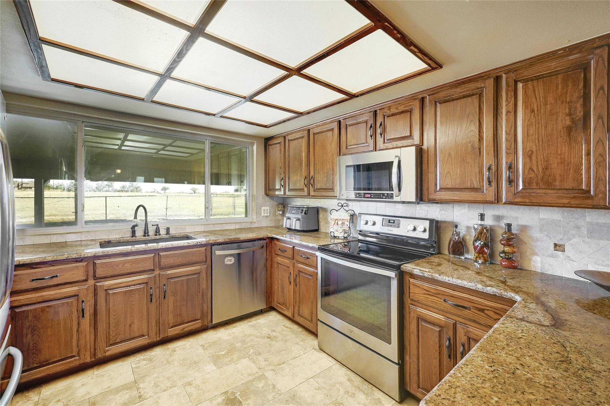 9806 Schmidt Lane Ln, Manor, TX 78653