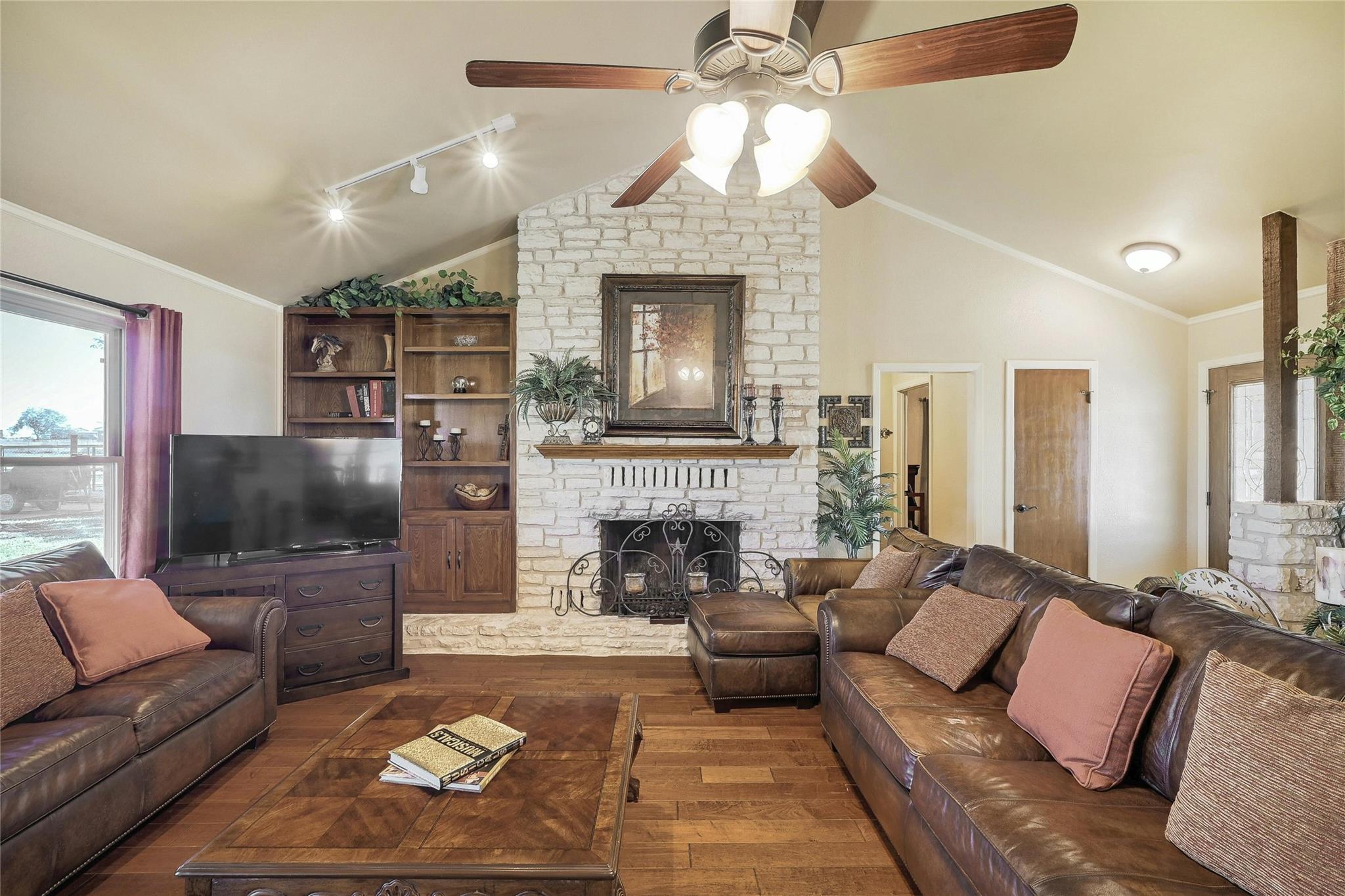 9806 Schmidt Lane Ln, Manor, TX 78653