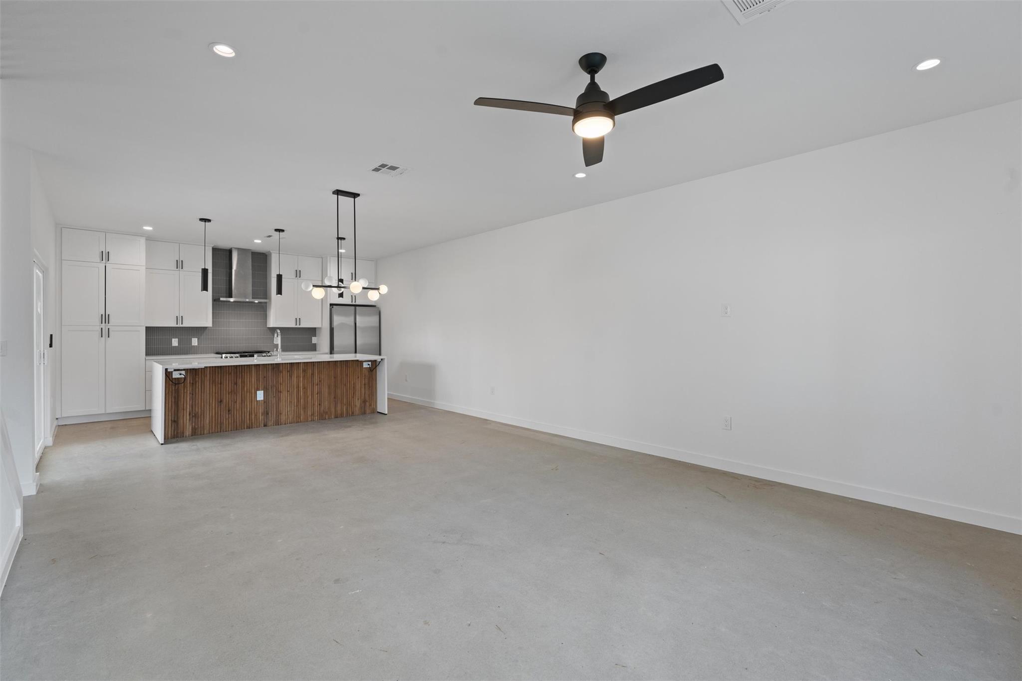 5603 Manor Rd # B, Austin, TX 78723
