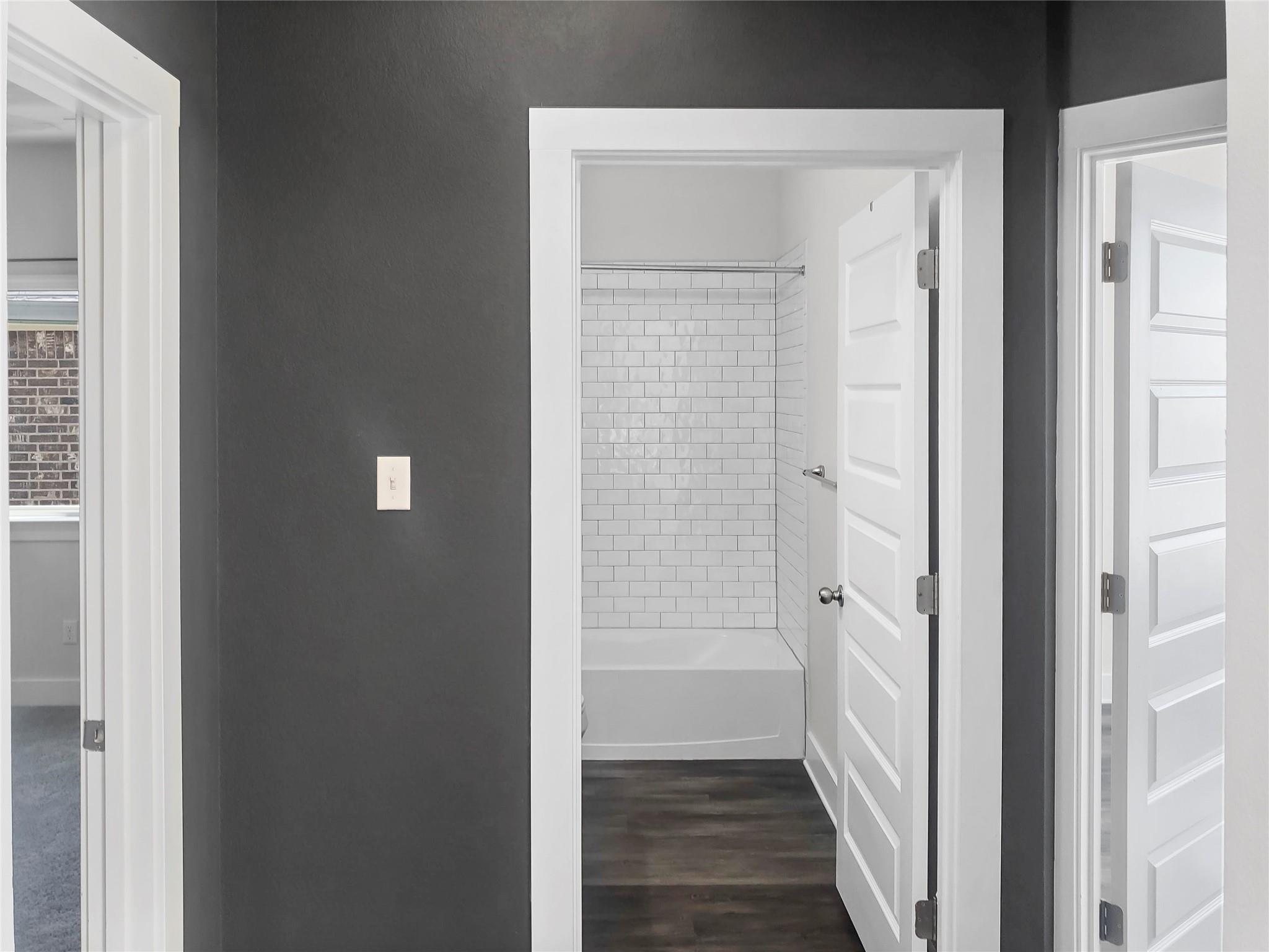 551 Tanda Ln, Hutto, TX 78634