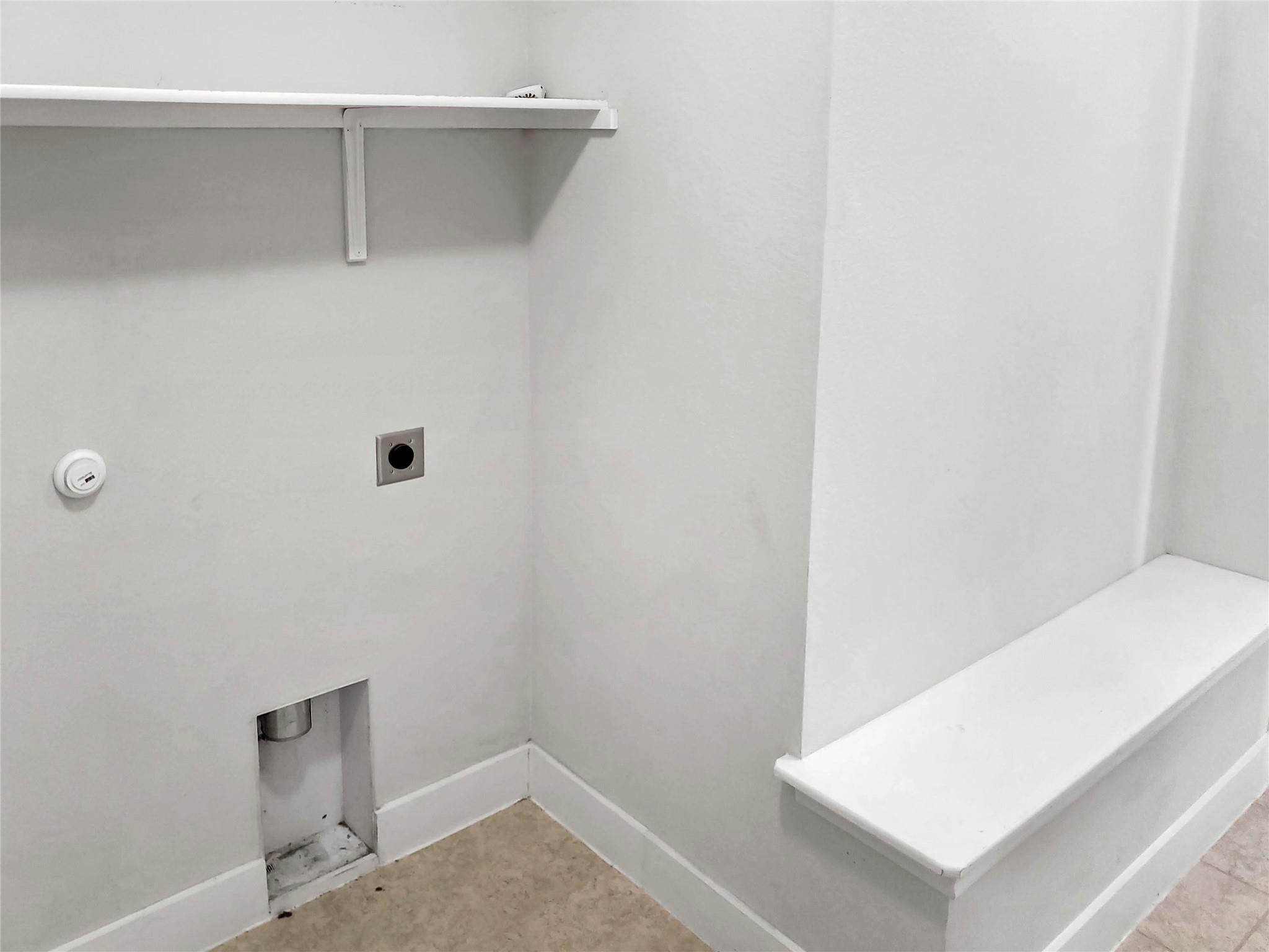 551 Tanda Ln, Hutto, TX 78634