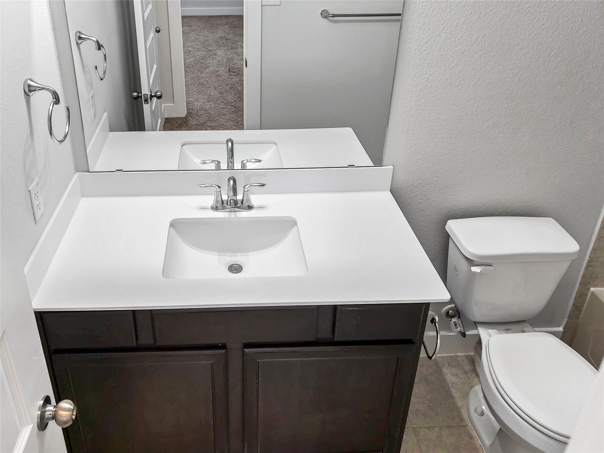 551 Tanda Ln, Hutto, TX 78634