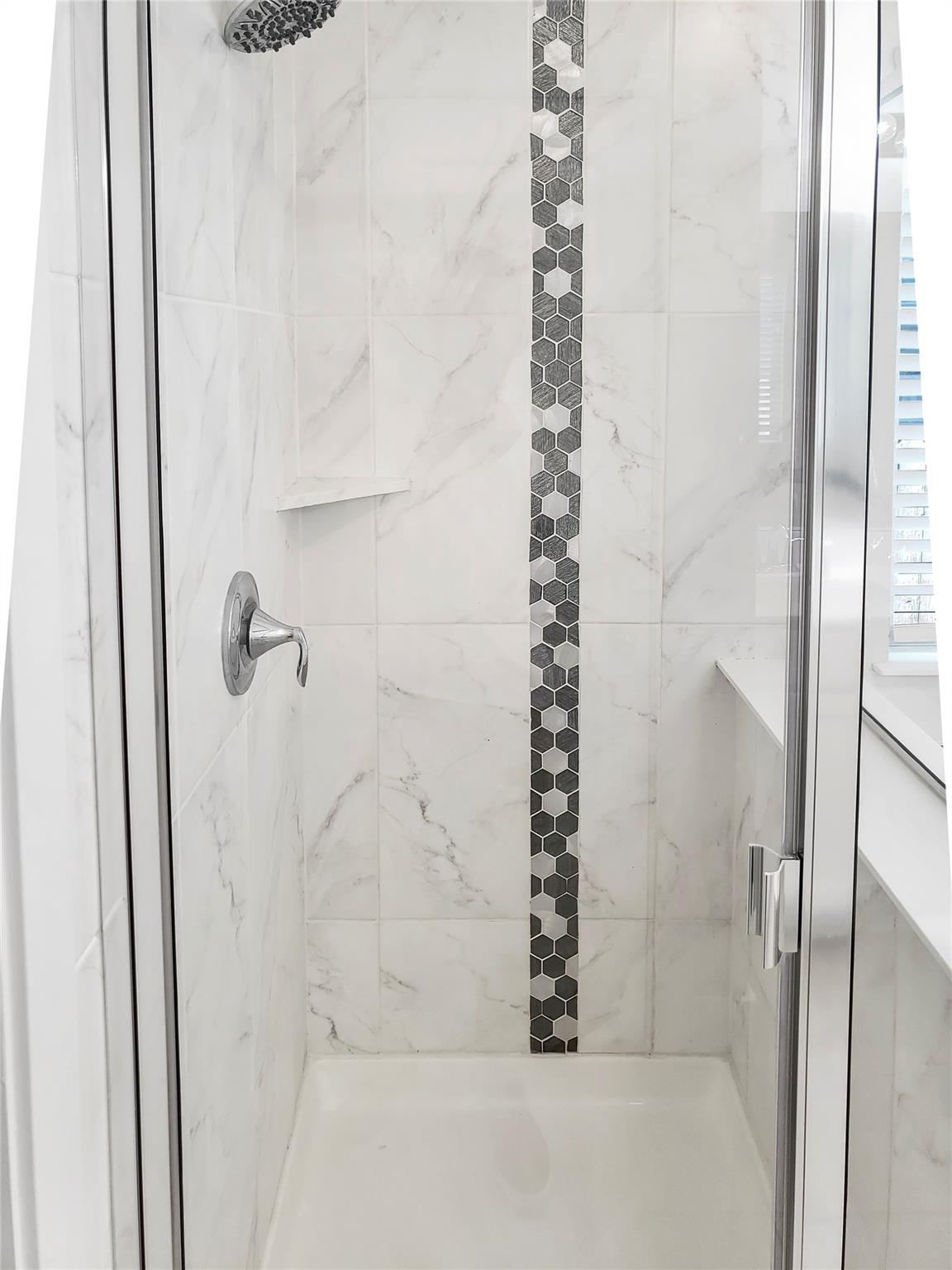 551 Tanda Ln, Hutto, TX 78634