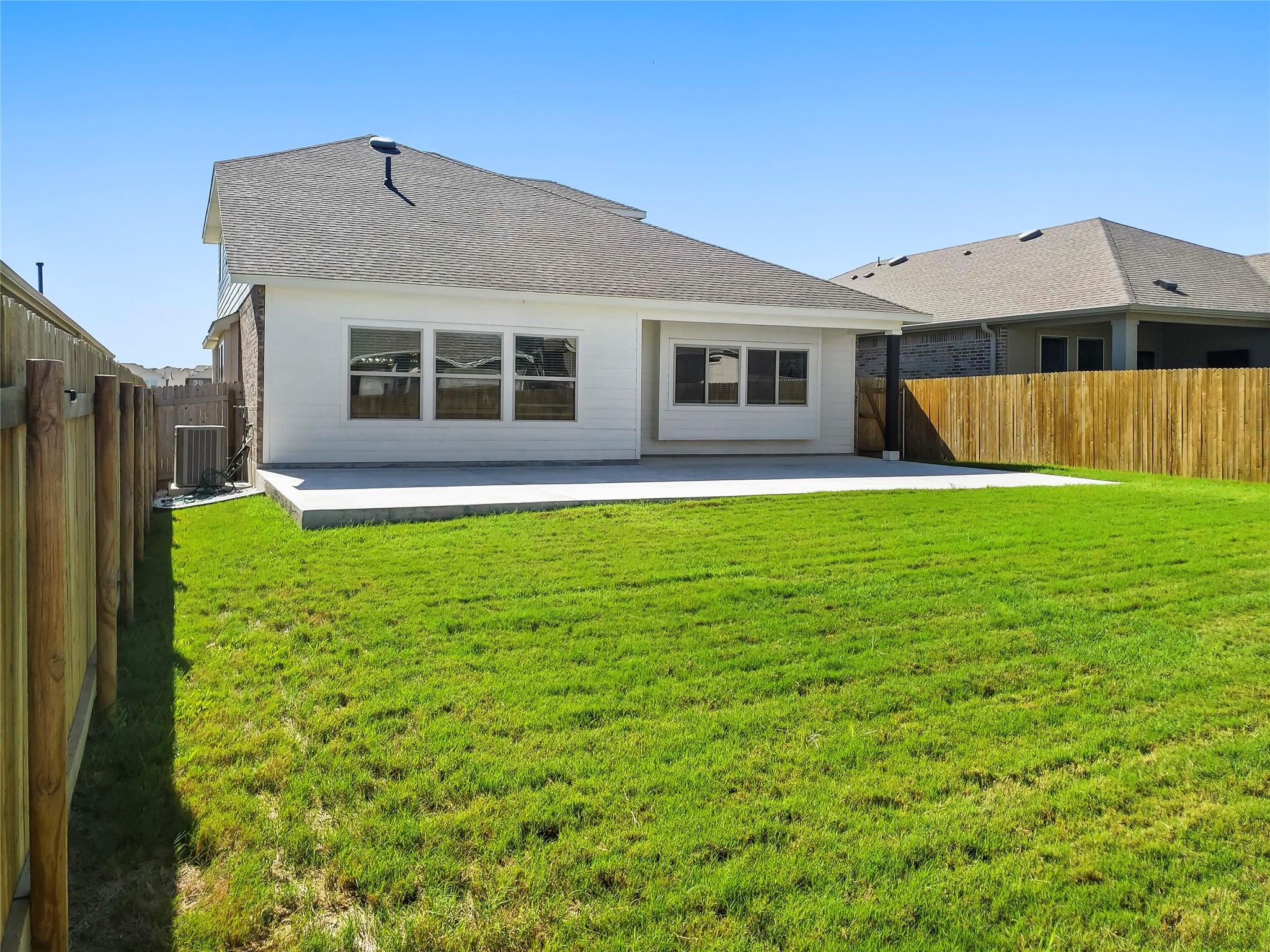 551 Tanda Ln, Hutto, TX 78634