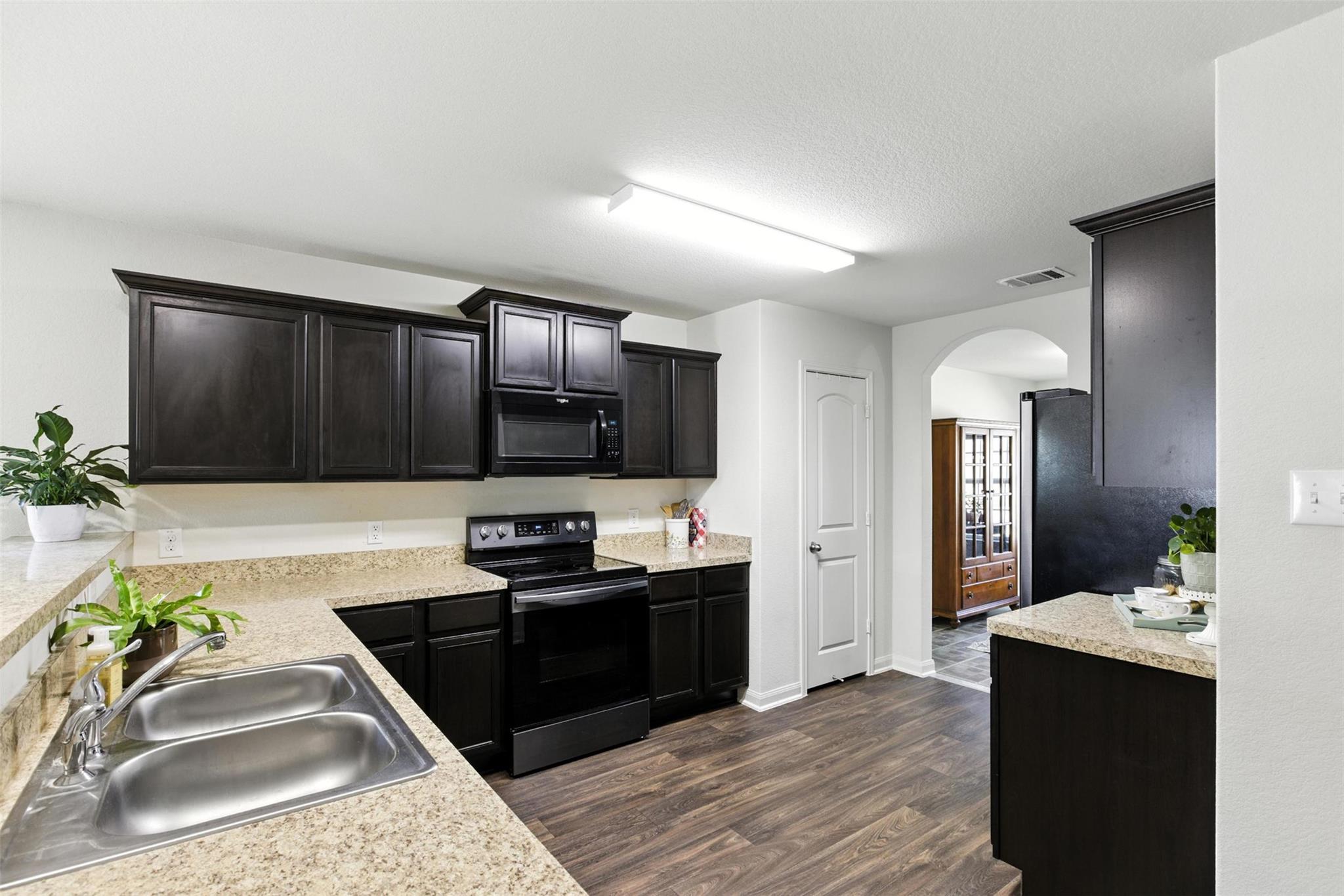 228 Continental Ave, Liberty Hill, TX 78642