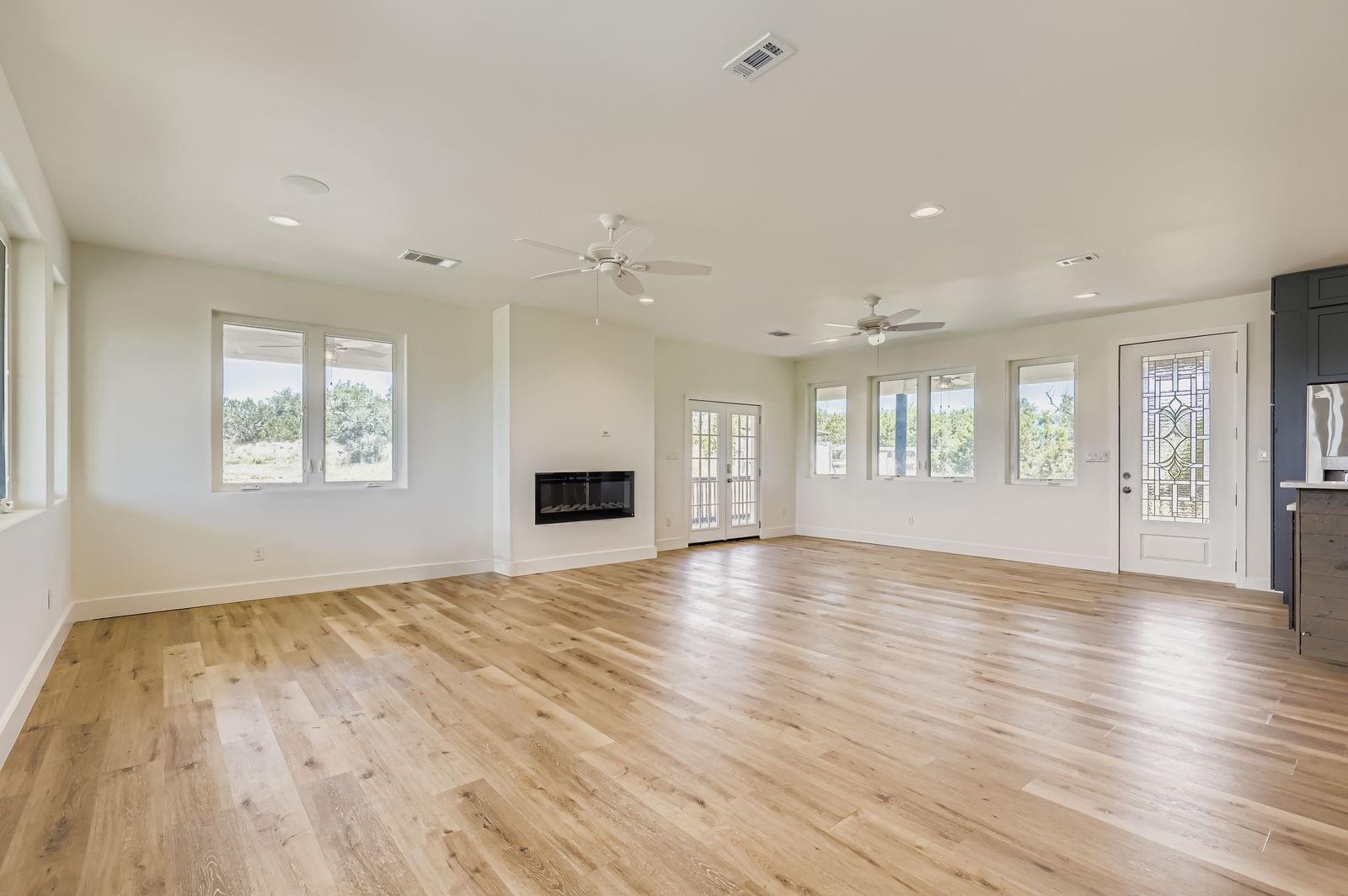 980 Sycamore Creek Dr, Dripping Springs, TX 78620