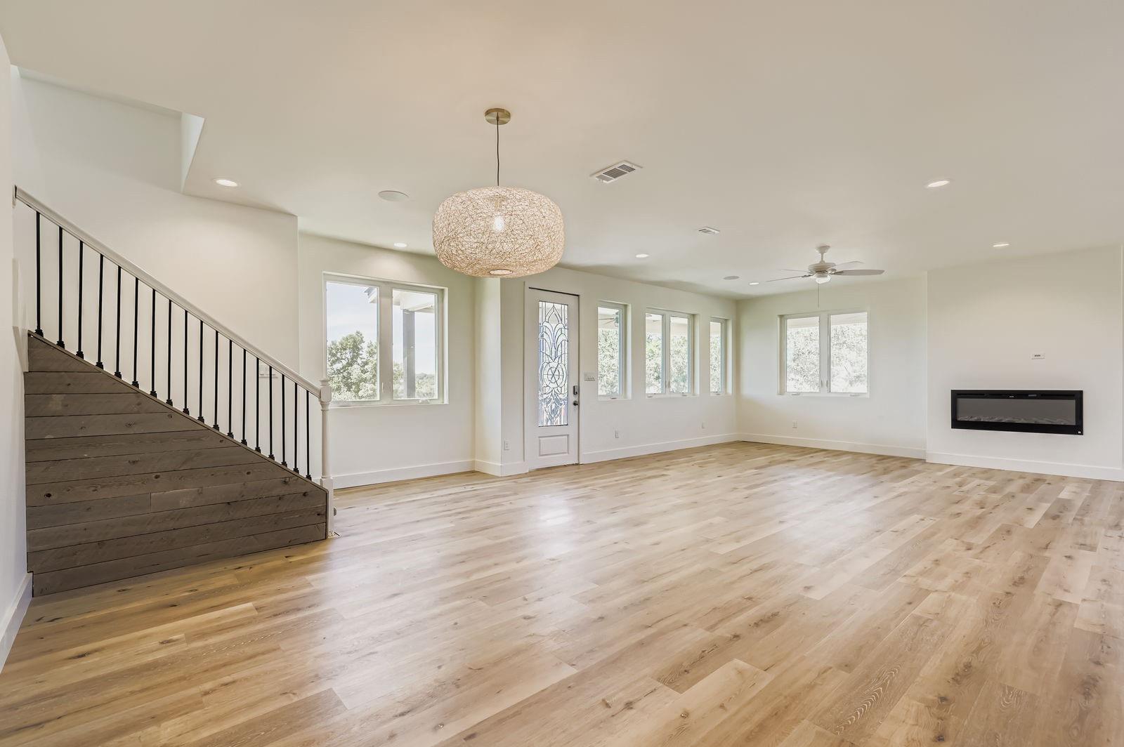 980 Sycamore Creek Dr, Dripping Springs, TX 78620
