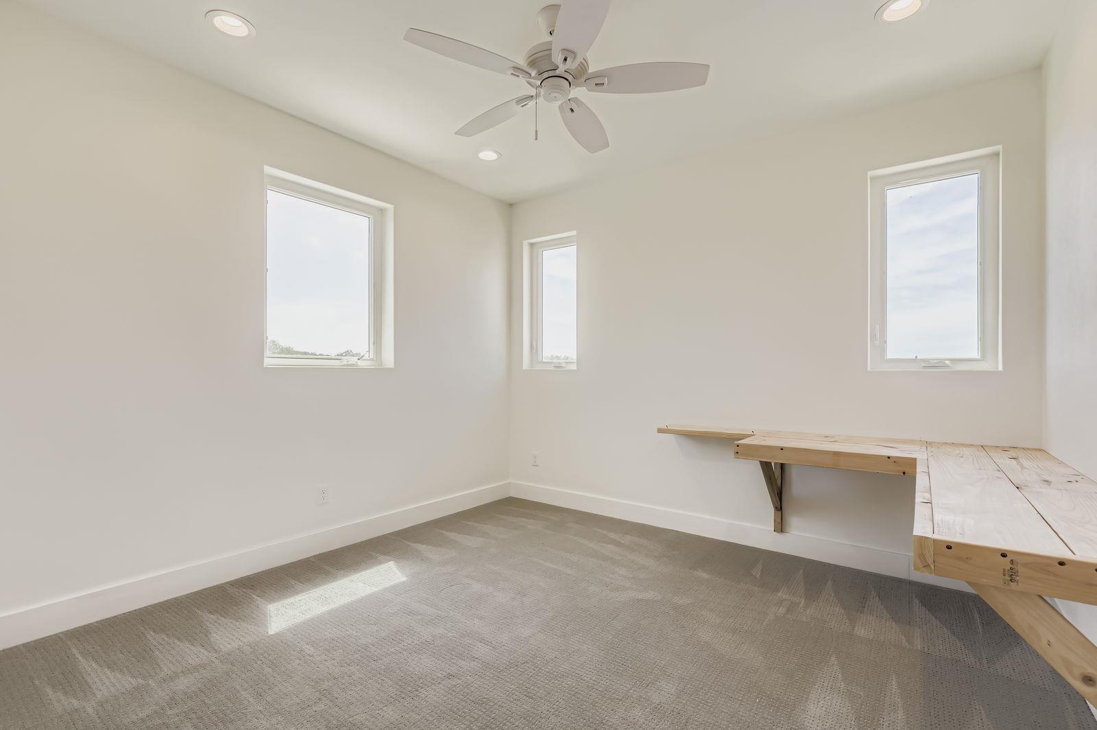 980 Sycamore Creek Dr, Dripping Springs, TX 78620