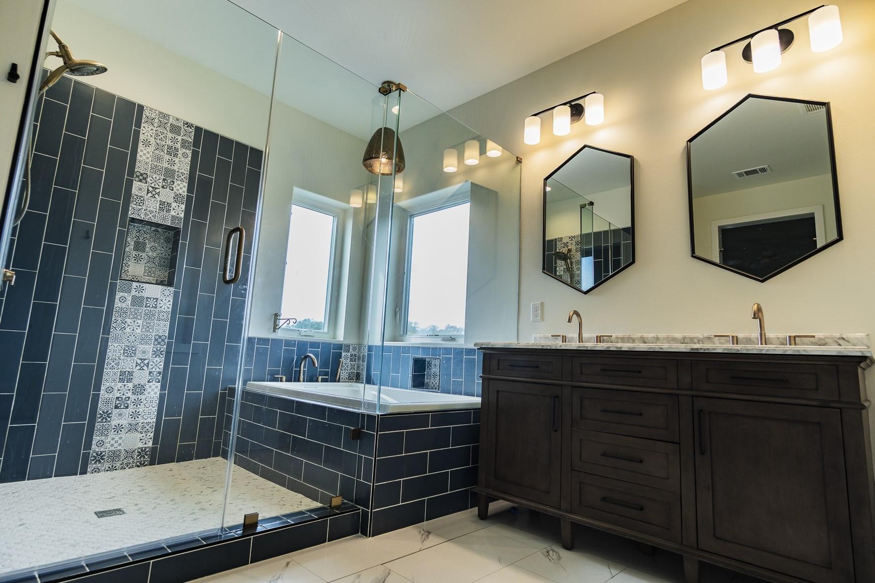 980 Sycamore Creek Dr, Dripping Springs, TX 78620