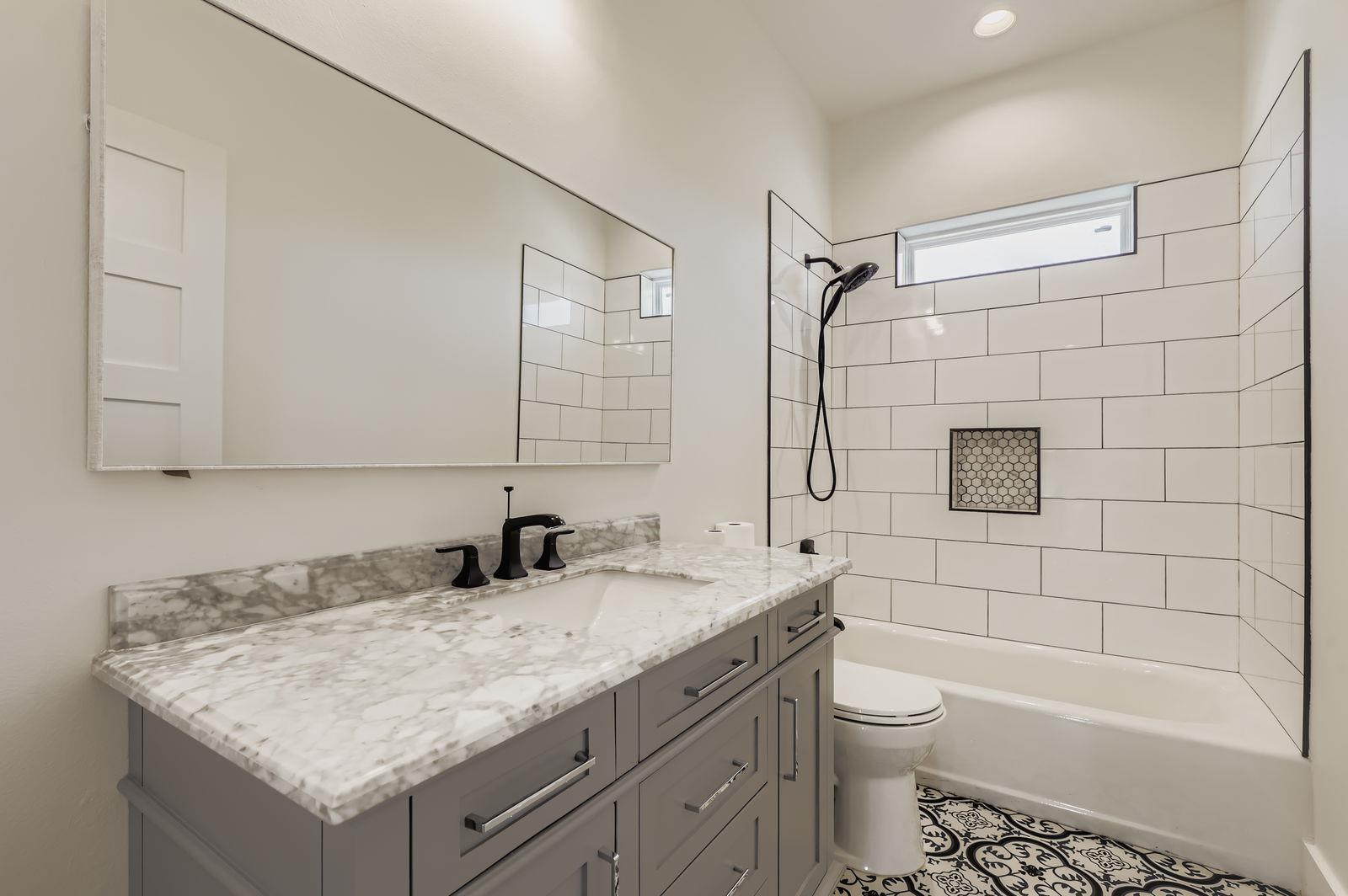 980 Sycamore Creek Dr, Dripping Springs, TX 78620
