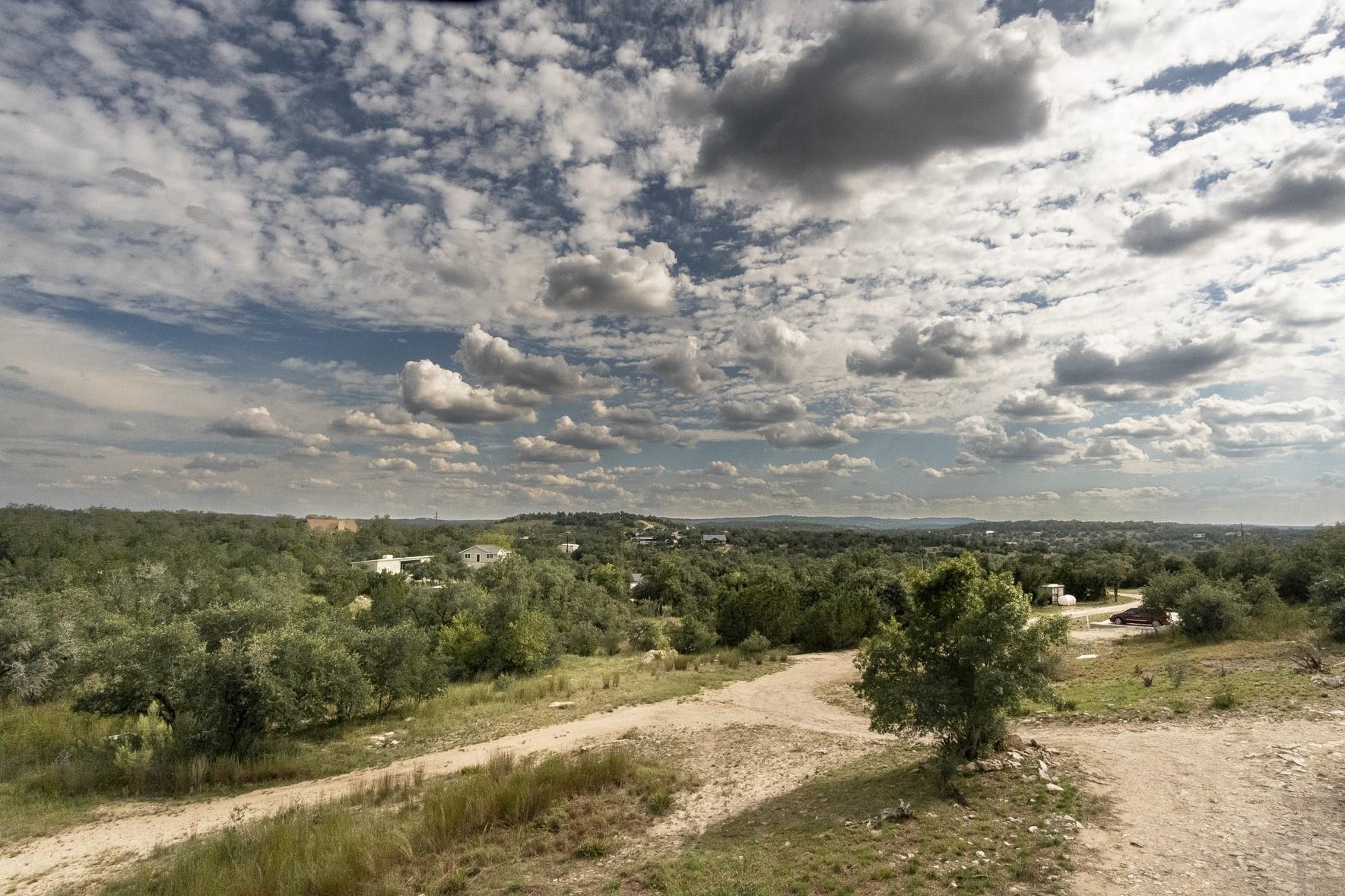 980 Sycamore Creek Dr, Dripping Springs, TX 78620