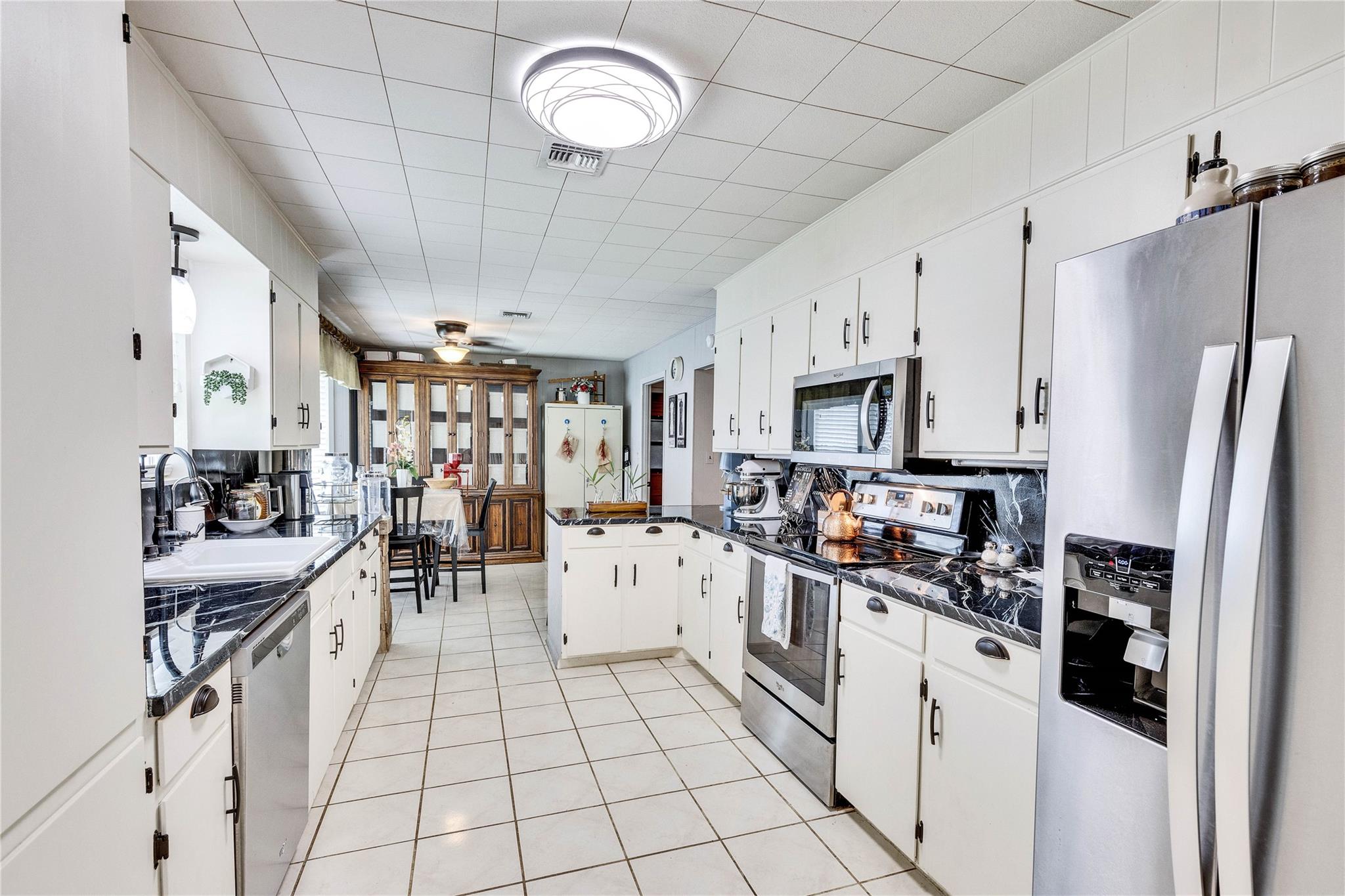 18700 San Marcos Highway, Martindale, TX 78655