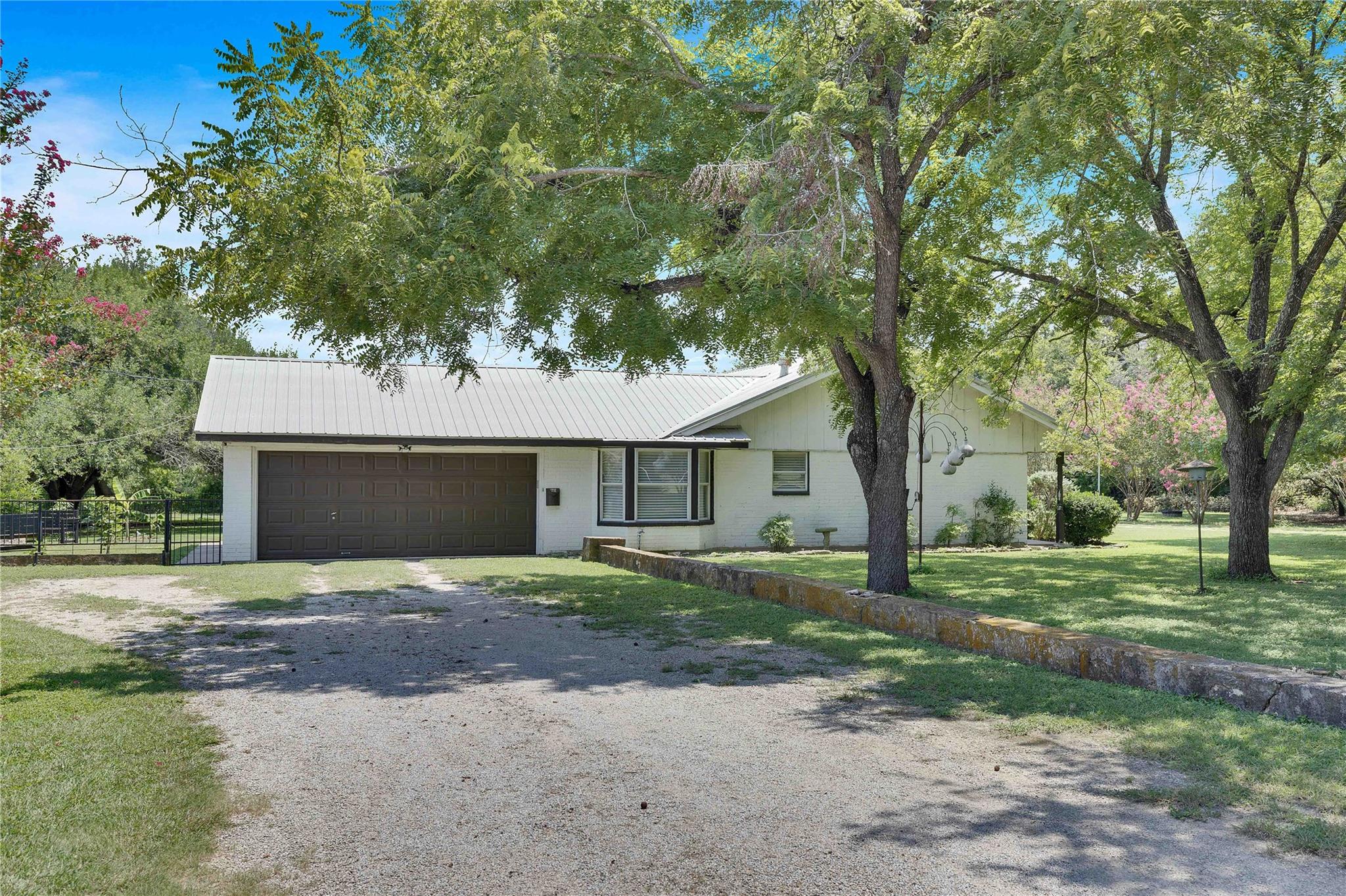 18700 San Marcos Highway, Martindale, TX 78655