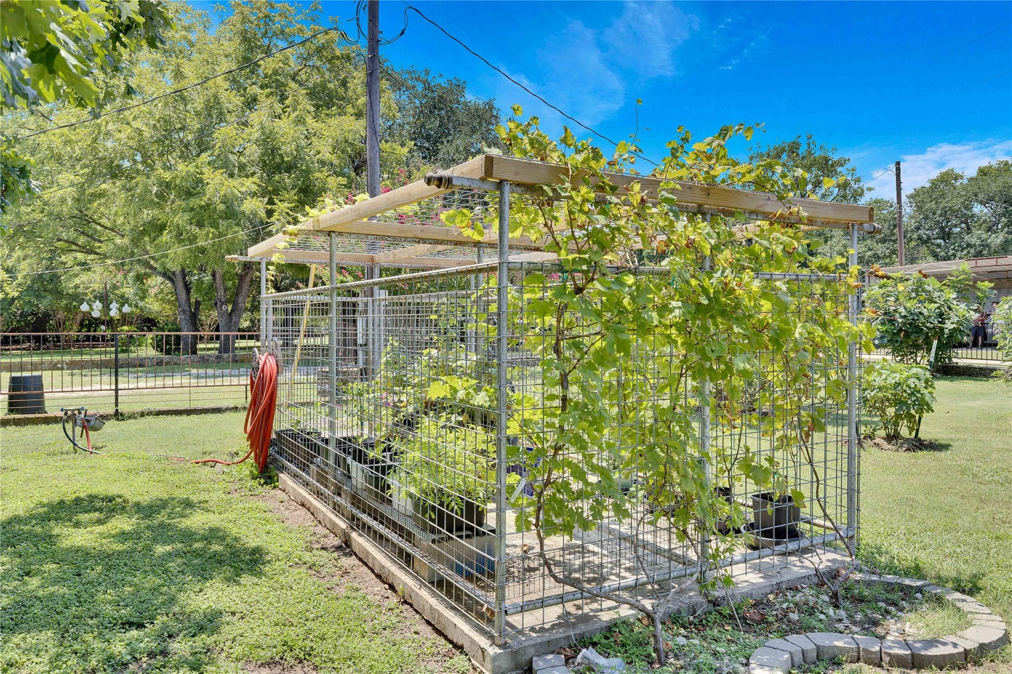 18700 San Marcos Highway, Martindale, TX 78655