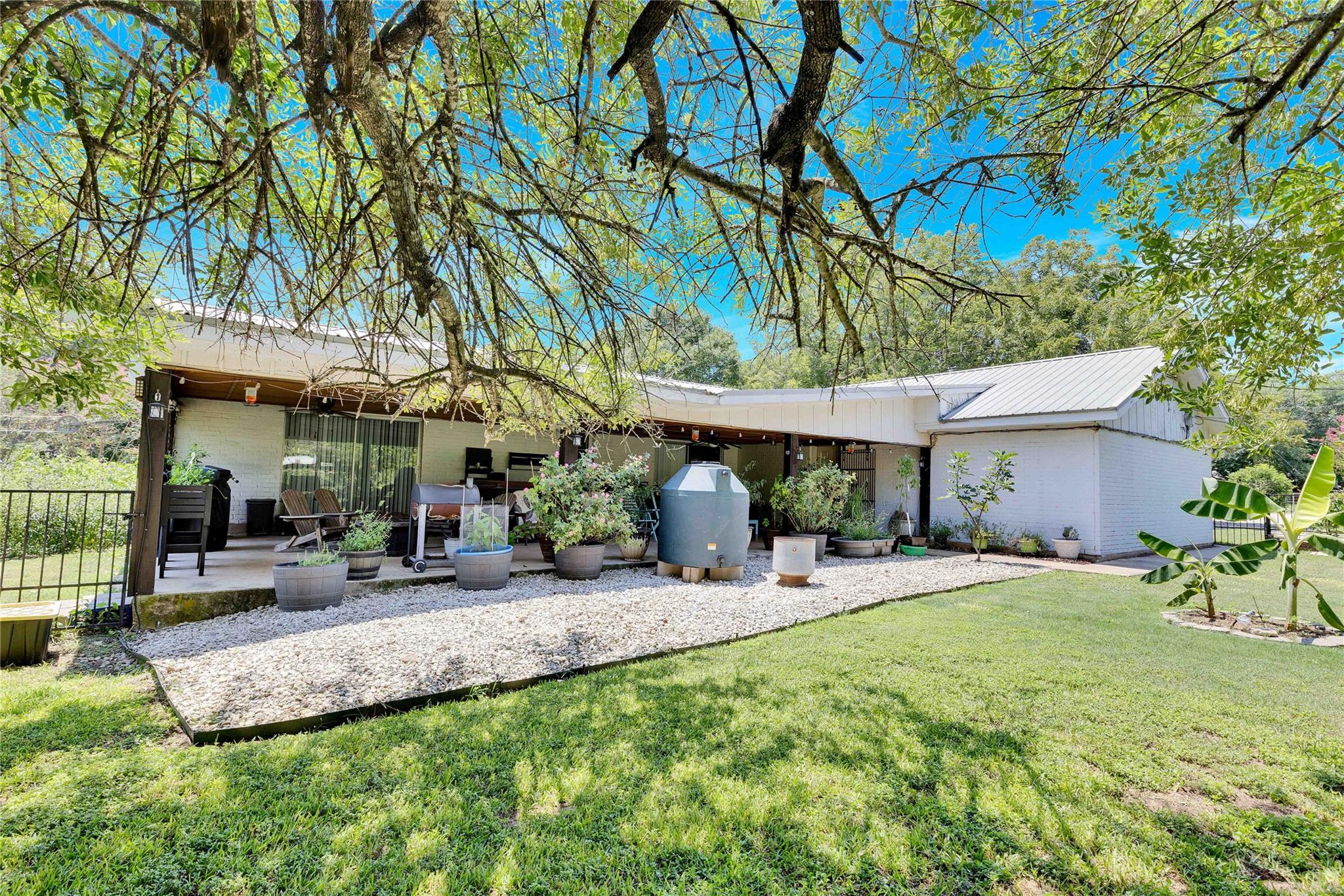 18700 San Marcos Highway, Martindale, TX 78655