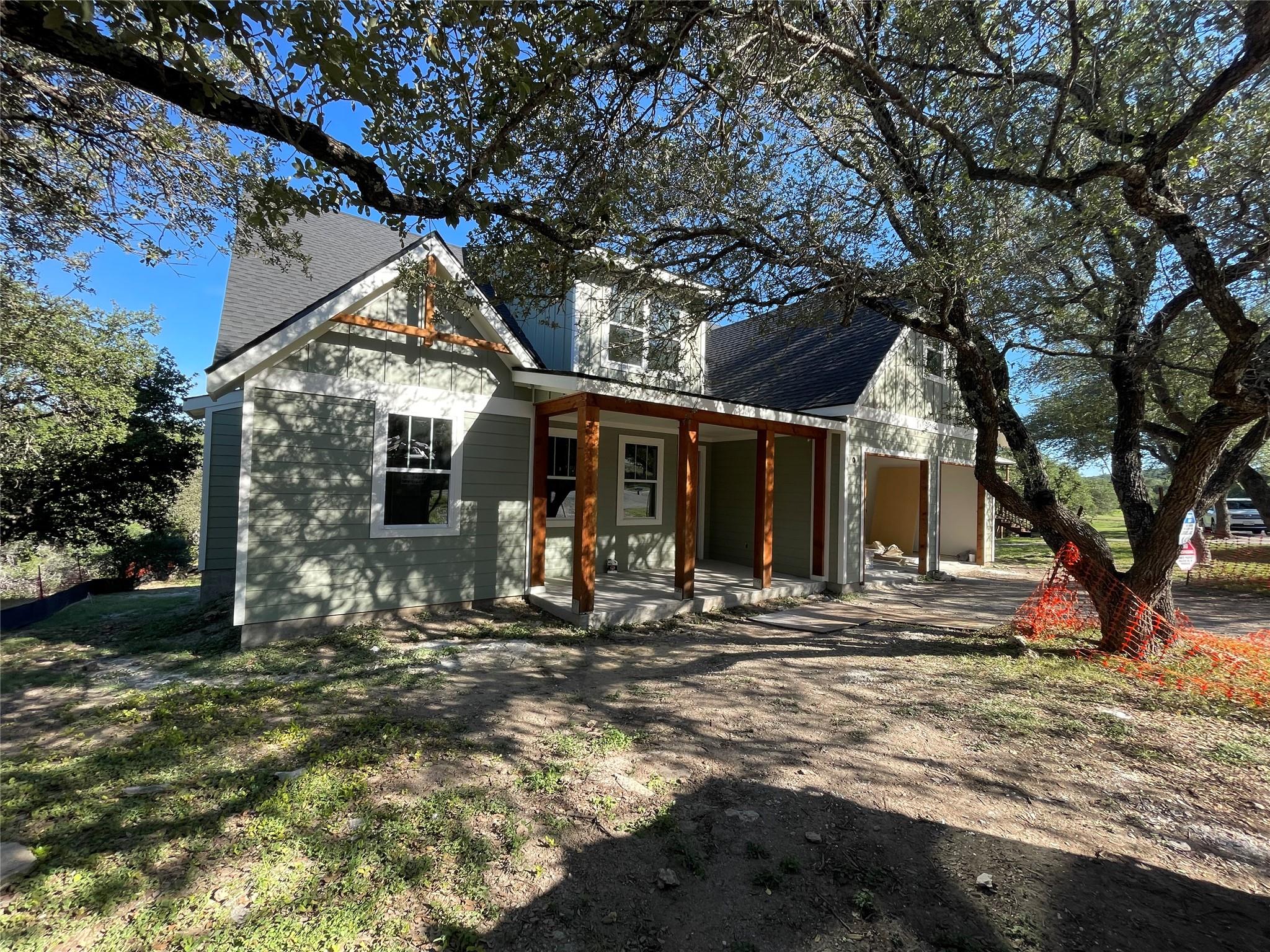 813 Newport Dr, Spicewood, TX 78669