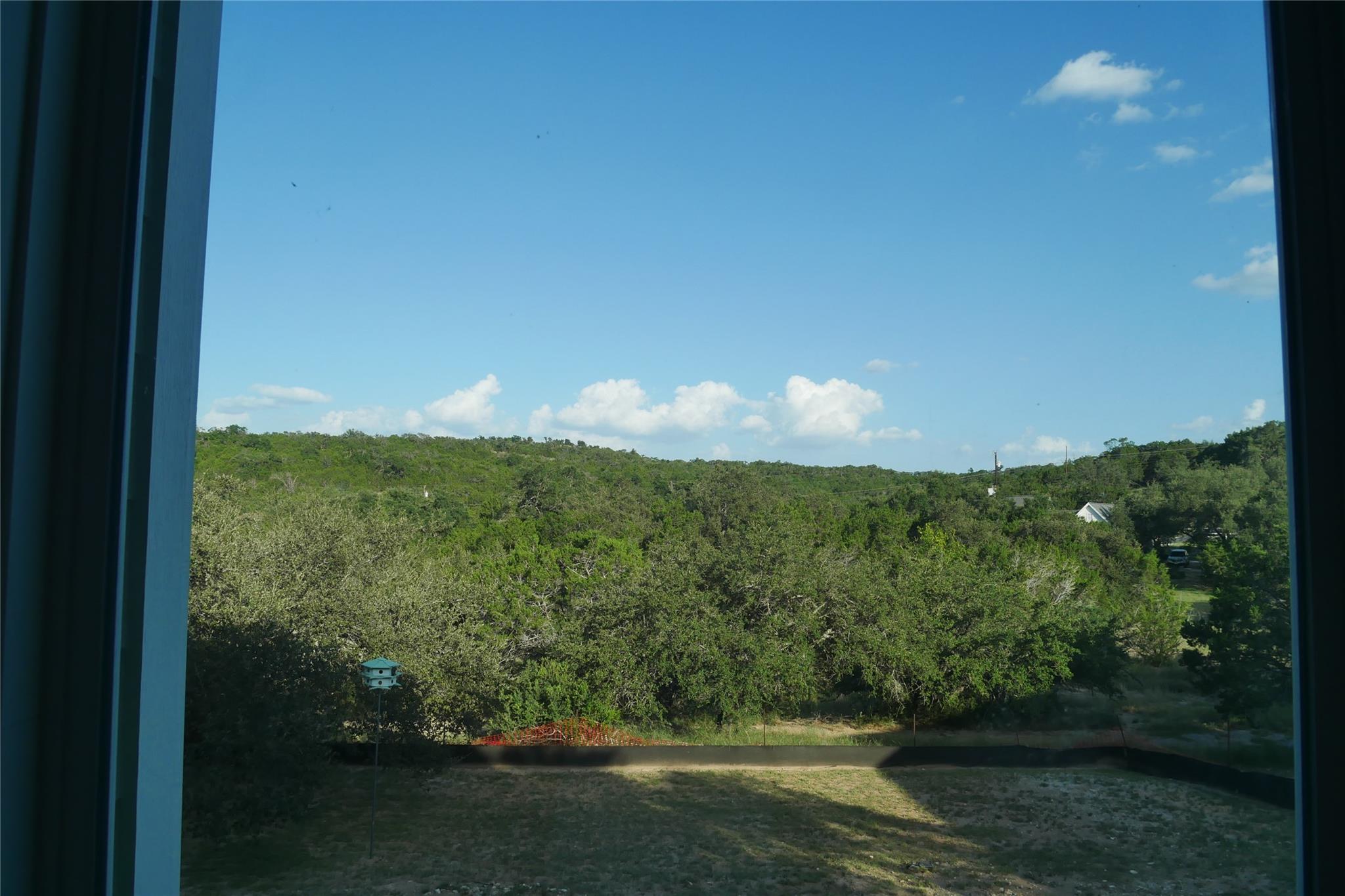 813 Newport Dr, Spicewood, TX 78669