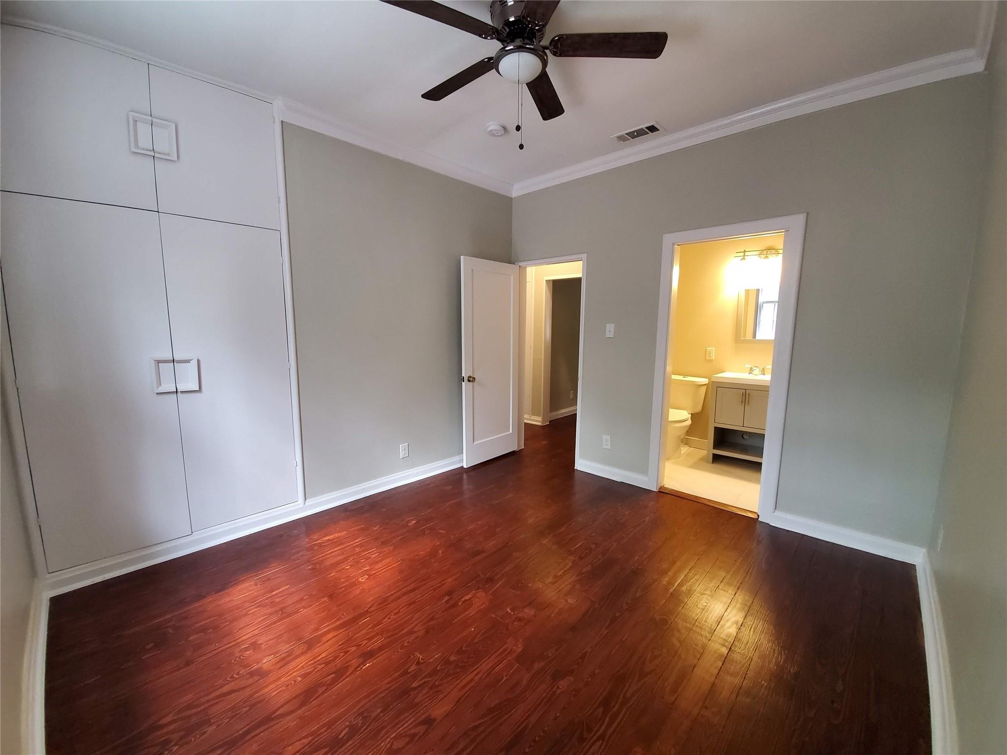 925 E 41st St # B, Austin, TX 78751