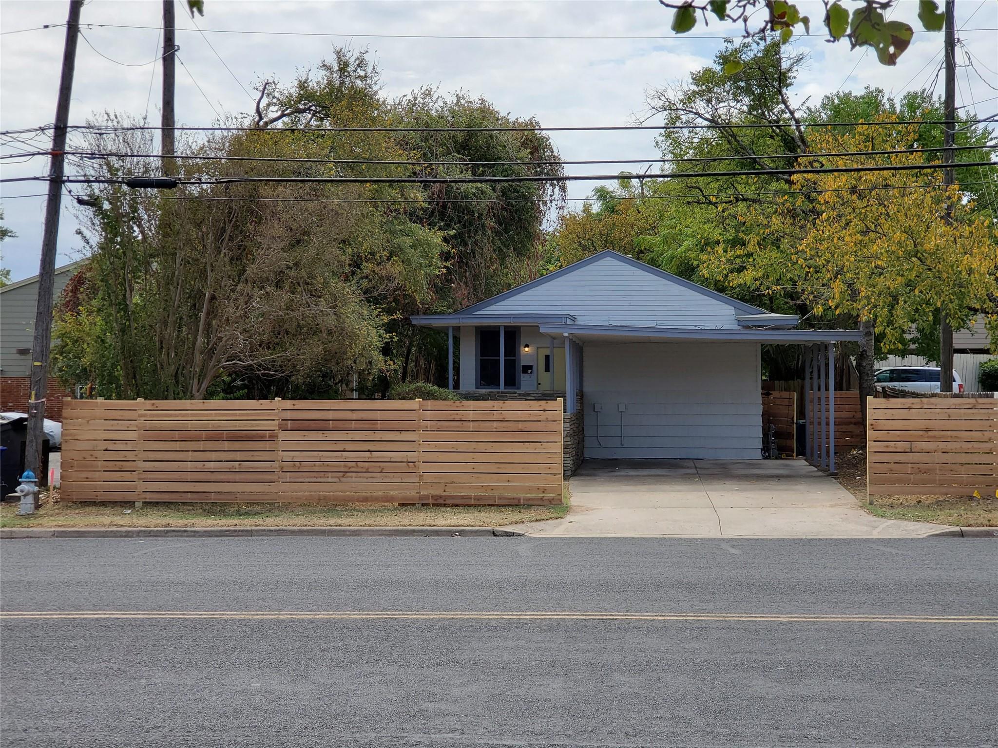 925 E 41st St # B, Austin, TX 78751