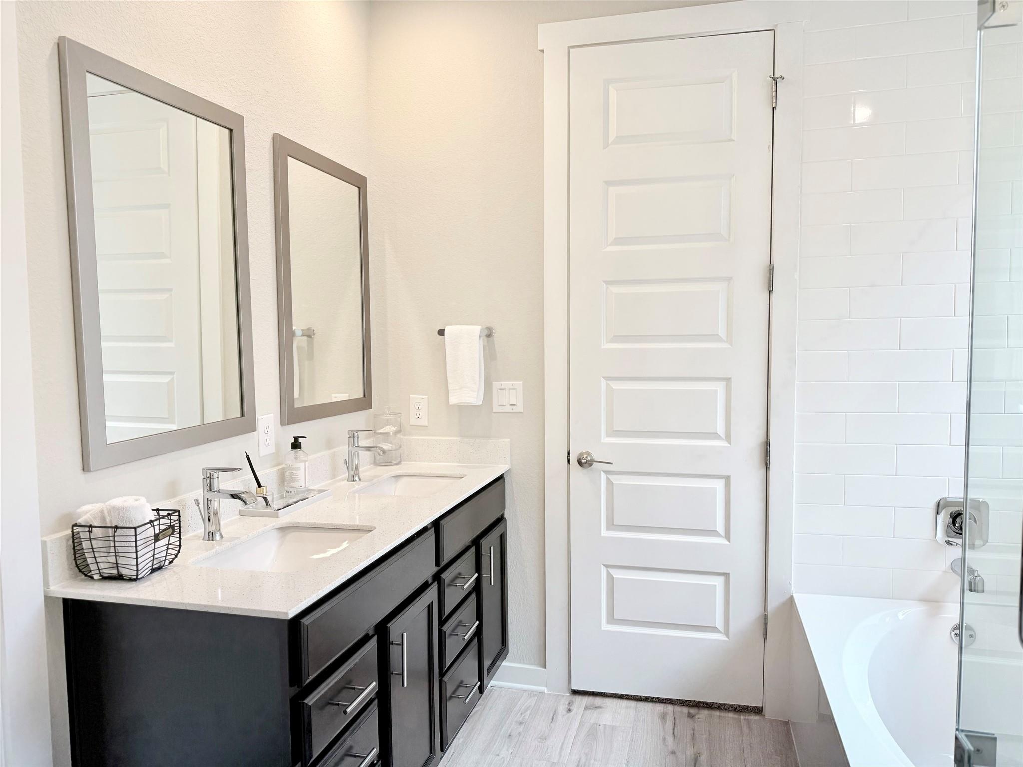 2416 Bear Cub Bnd, Leander, TX 78641
