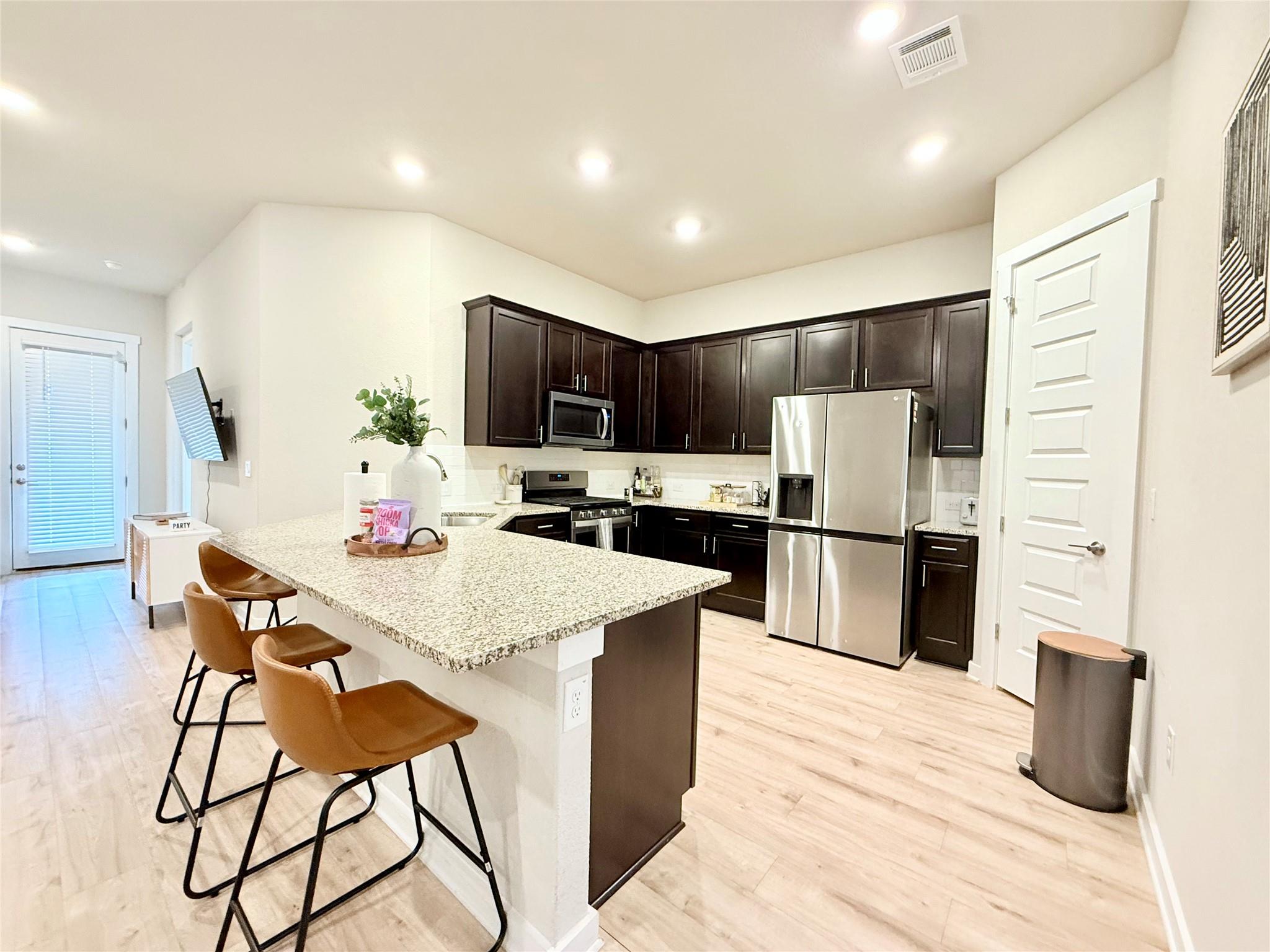 2416 Bear Cub Bnd, Leander, TX 78641