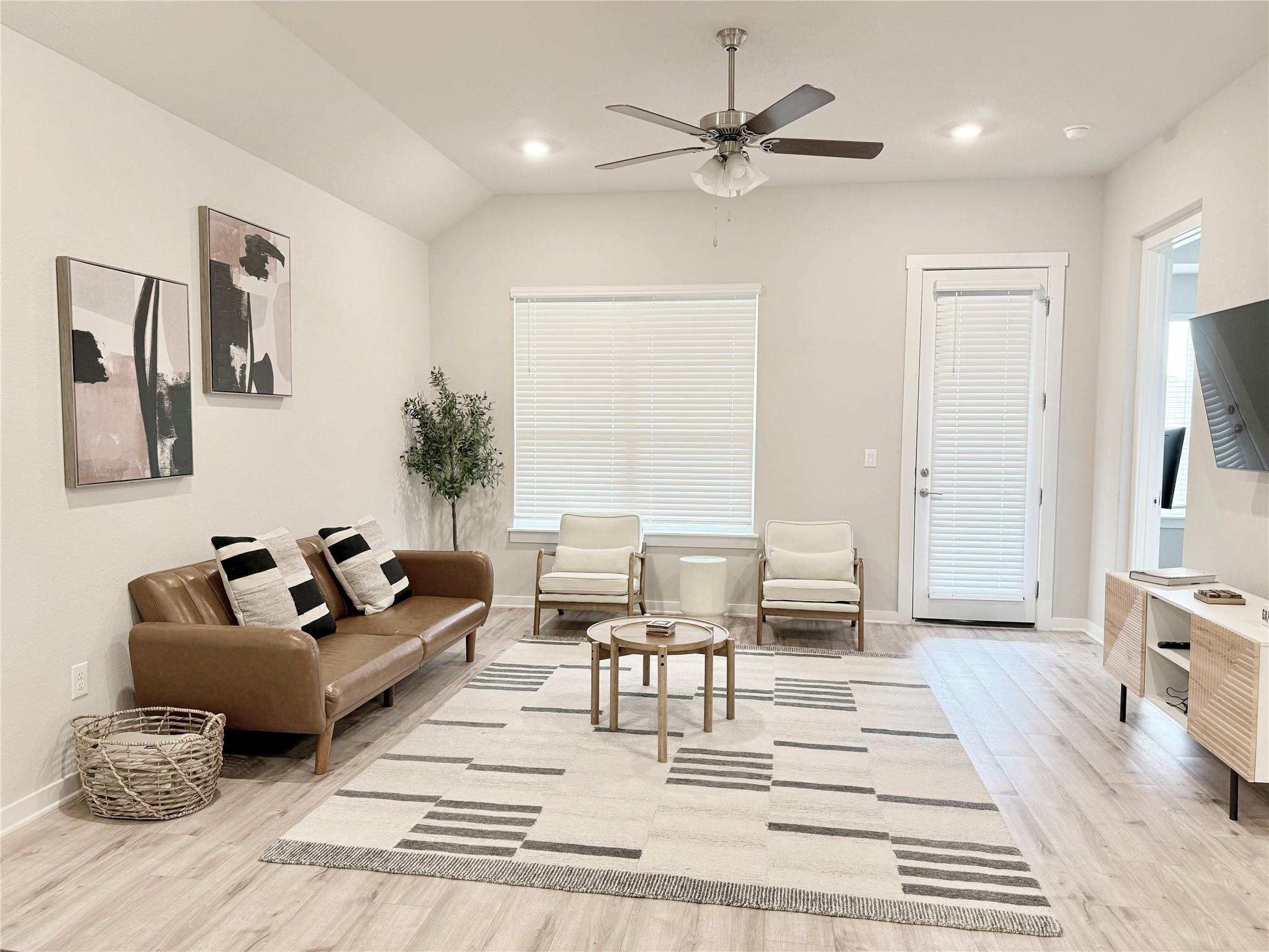 2416 Bear Cub Bnd, Leander, TX 78641