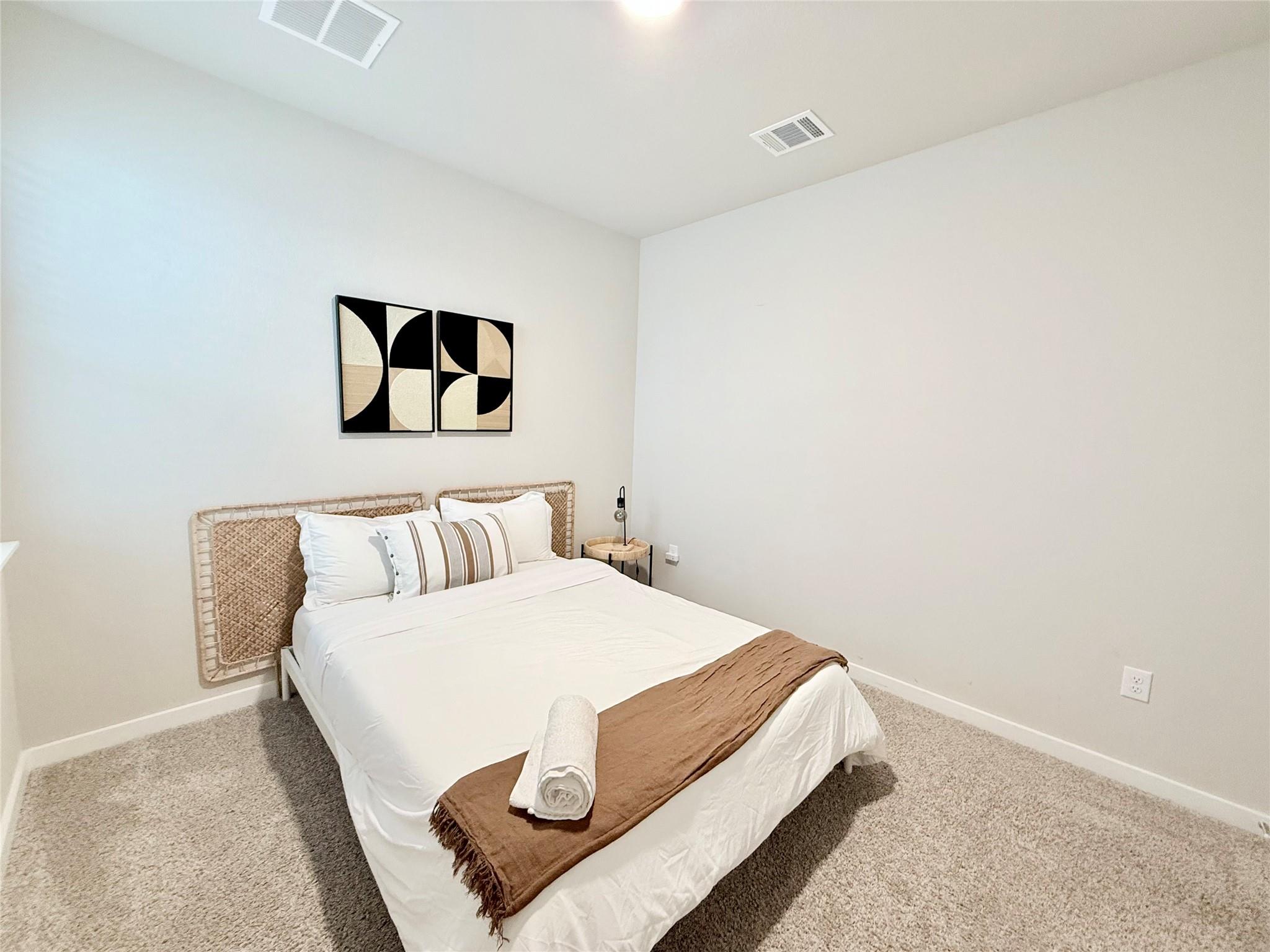 2416 Bear Cub Bnd, Leander, TX 78641