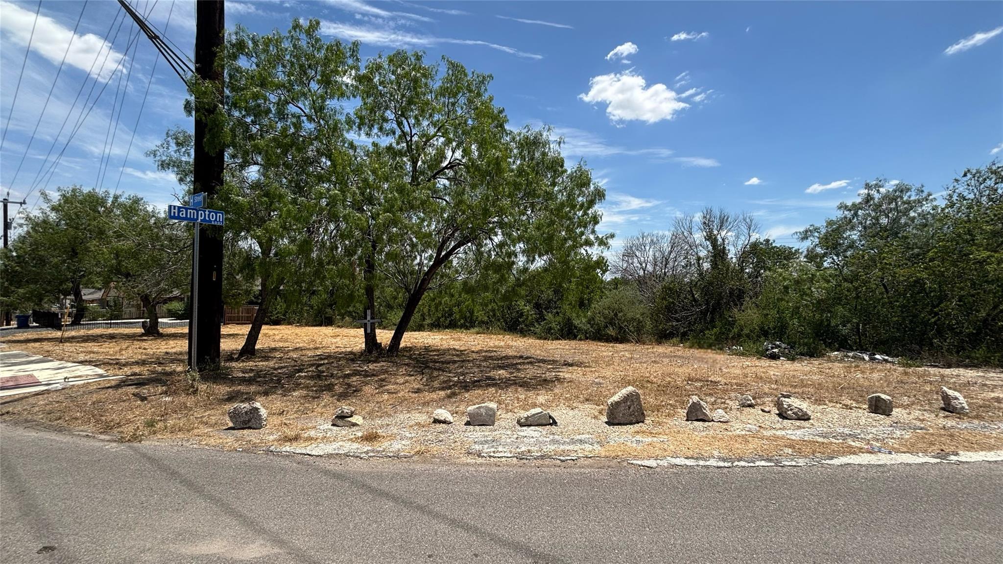 702 Hampton St, San Antonio, TX 78220