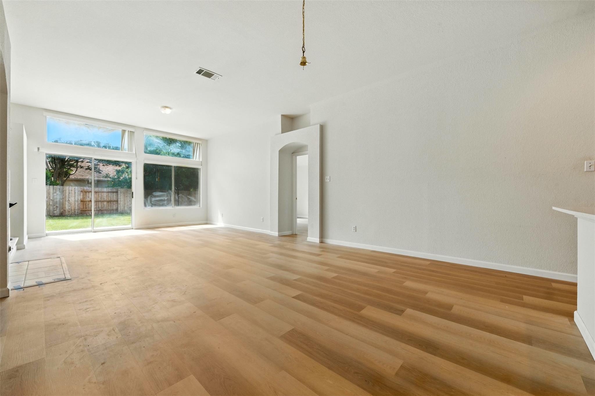 5609 Beachmont Ct, Austin, TX 78739