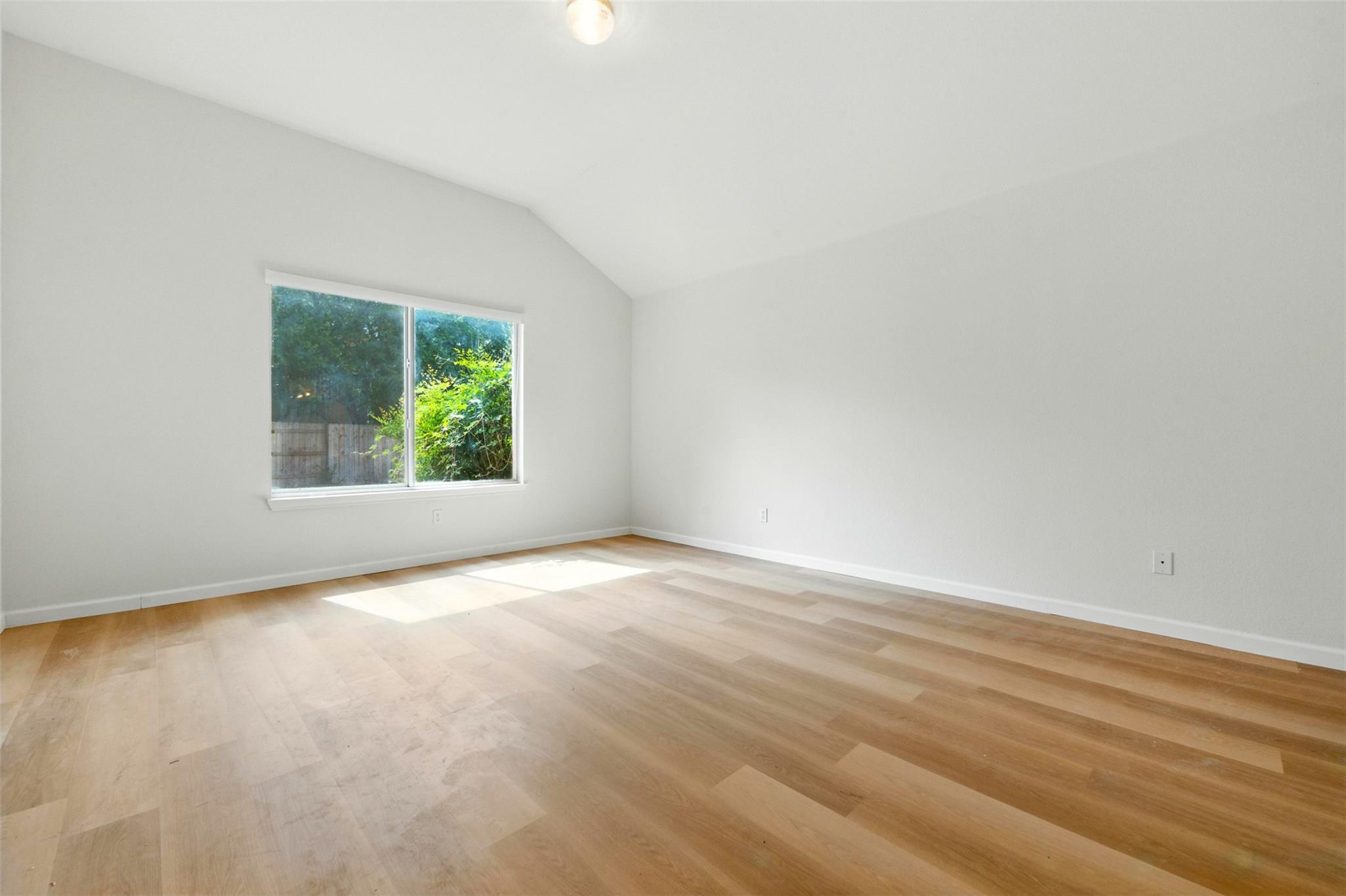 5609 Beachmont Ct, Austin, TX 78739