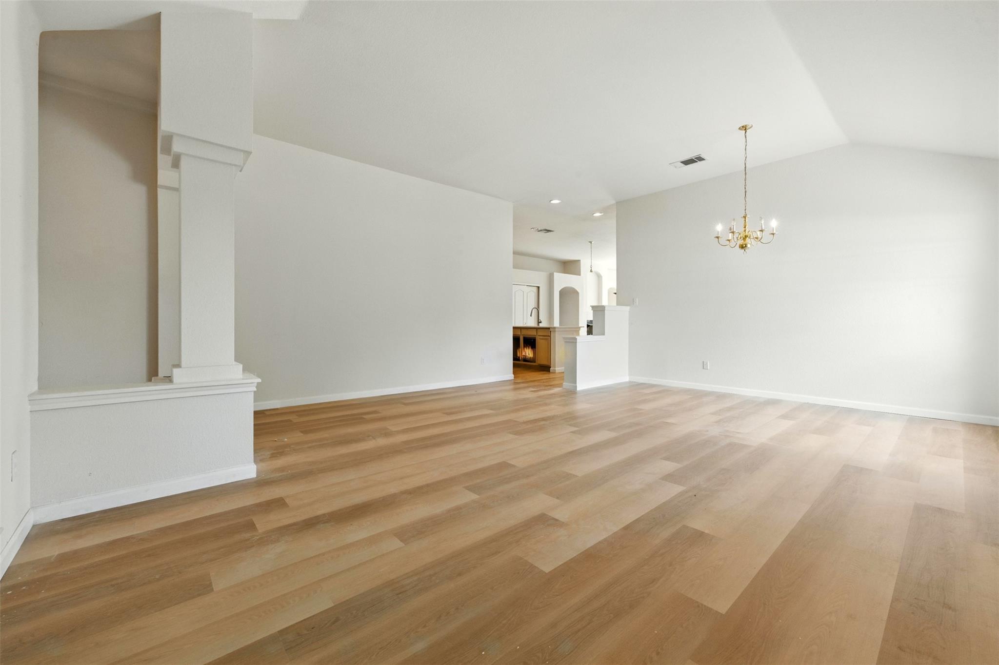 5609 Beachmont Ct, Austin, TX 78739