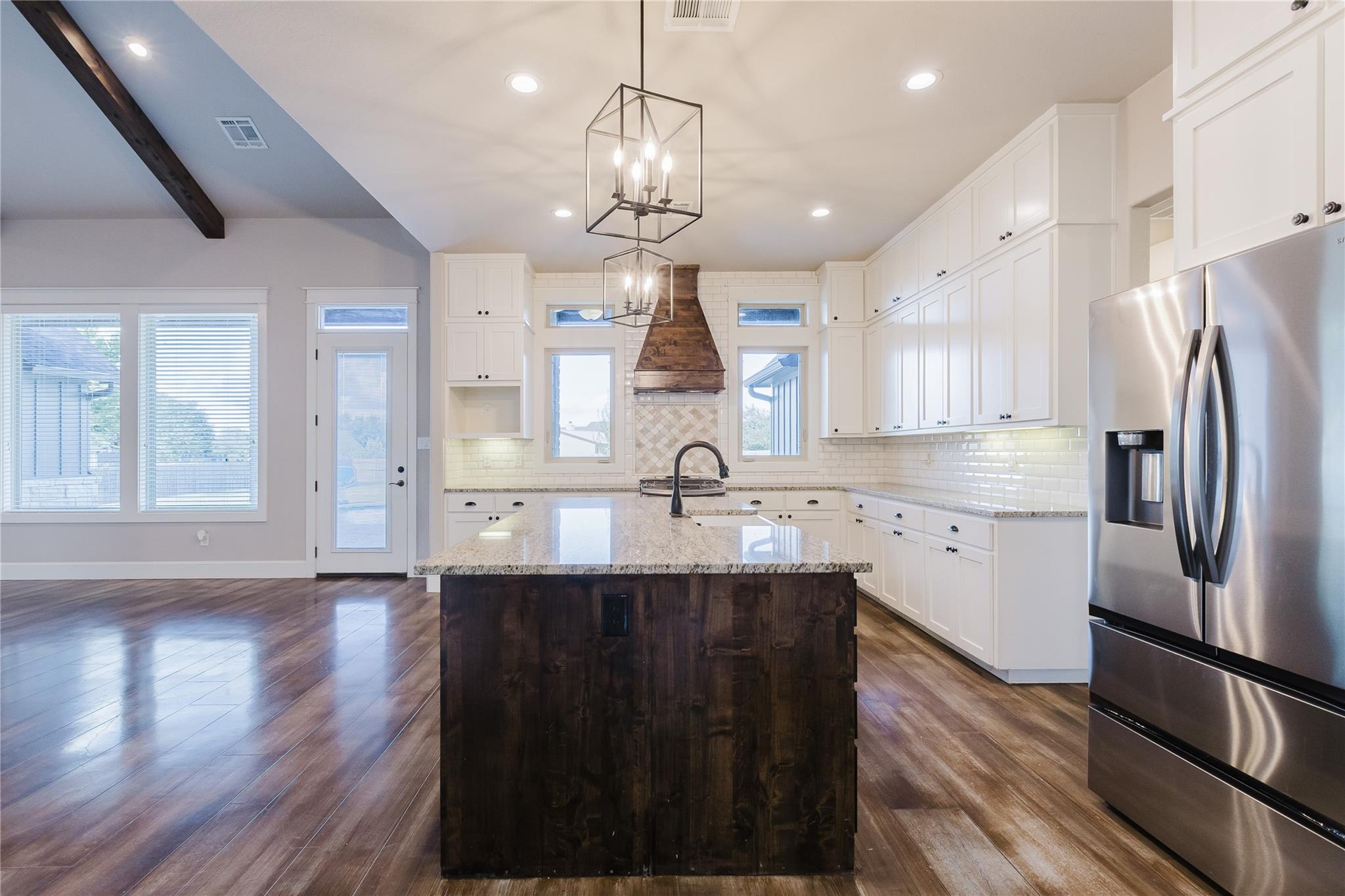 1102 Deer Xing, Salado, TX 76571