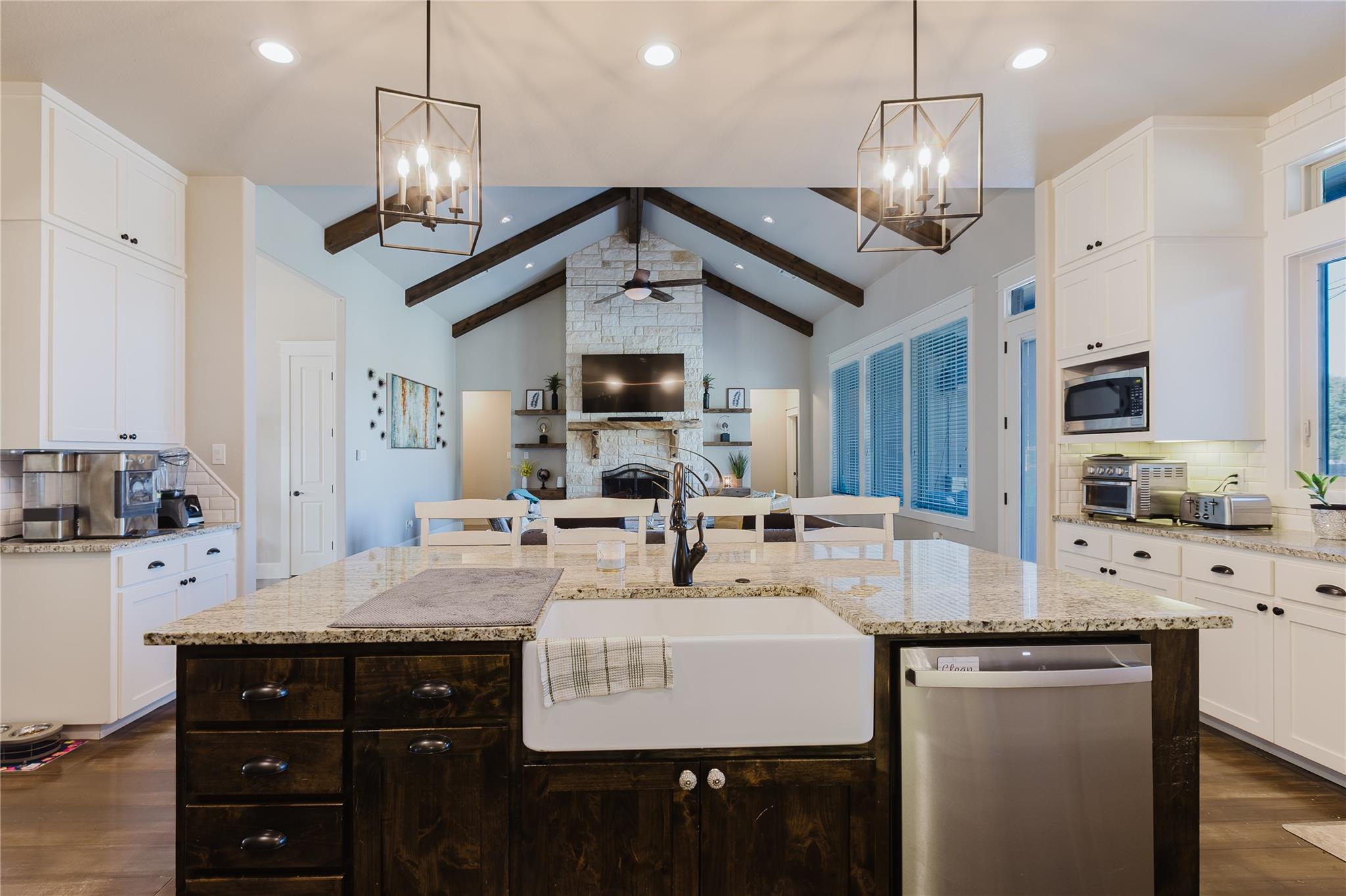 1102 Deer Xing, Salado, TX 76571