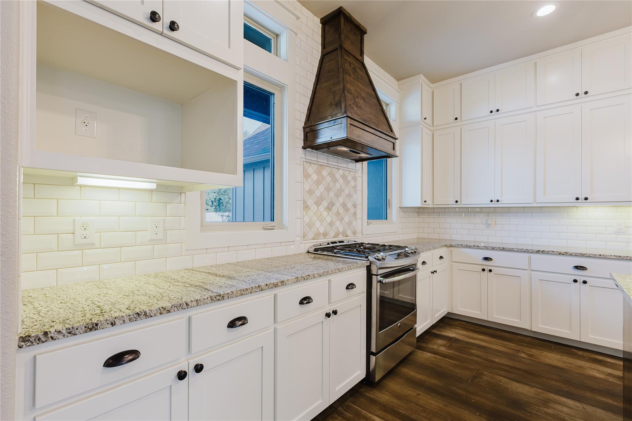 1102 Deer Xing, Salado, TX 76571