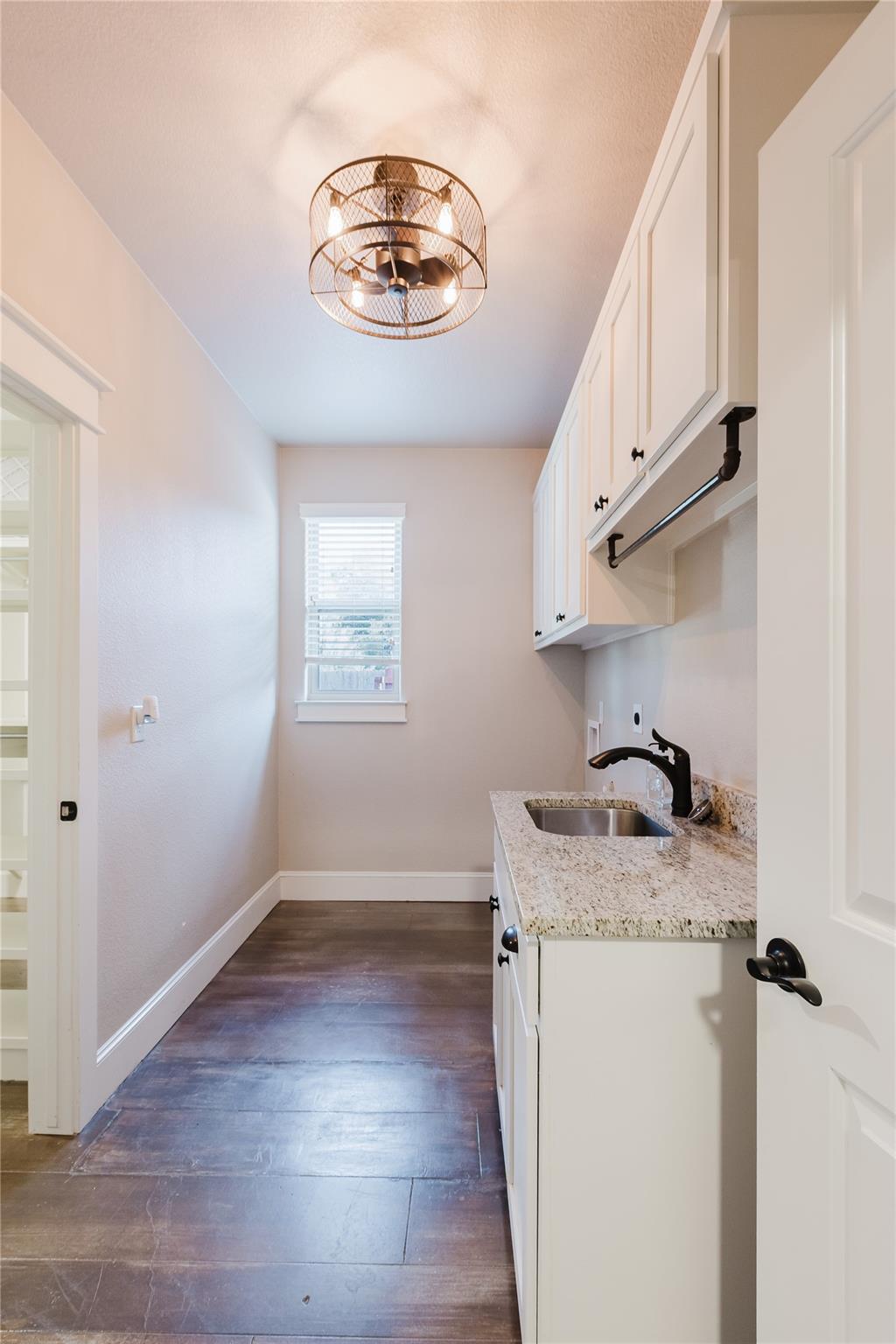 1102 Deer Xing, Salado, TX 76571