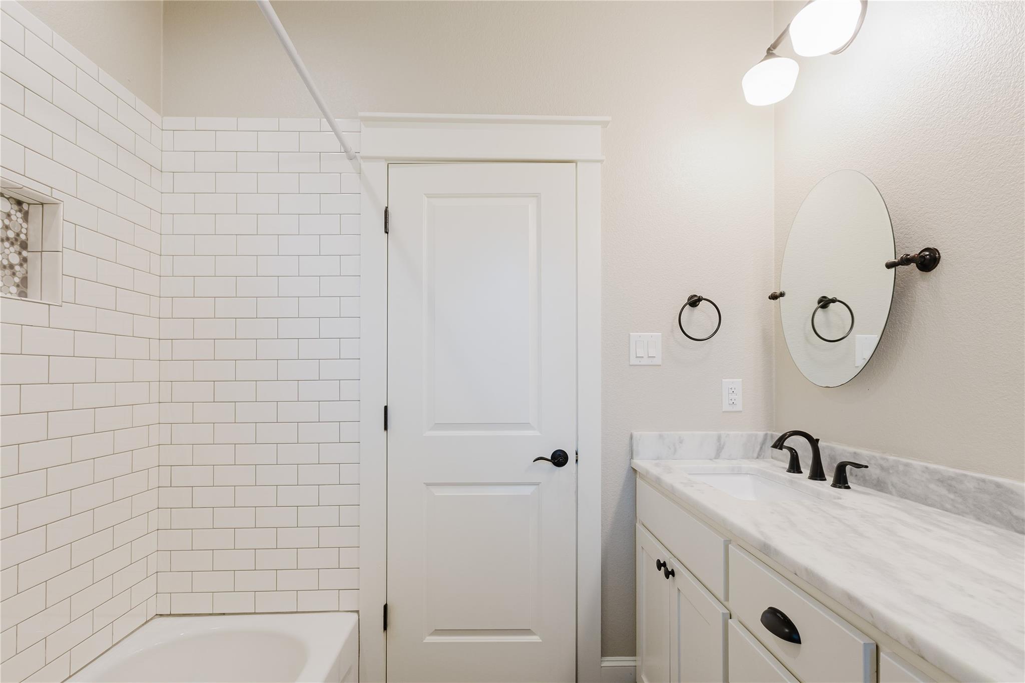 1102 Deer Xing, Salado, TX 76571