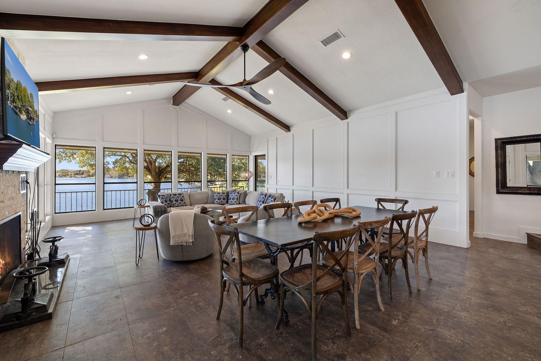 1880 Purple Sage Ln, Kingsland, TX 78639