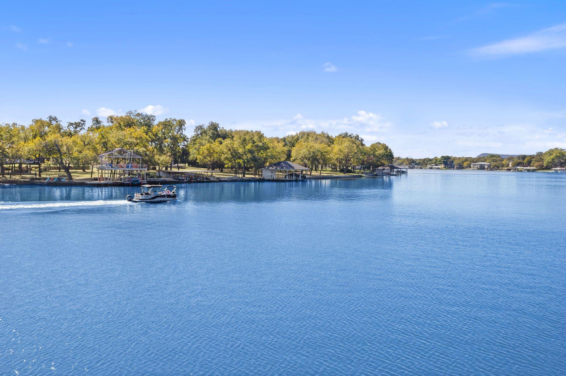 1880 Purple Sage Ln, Kingsland, TX 78639