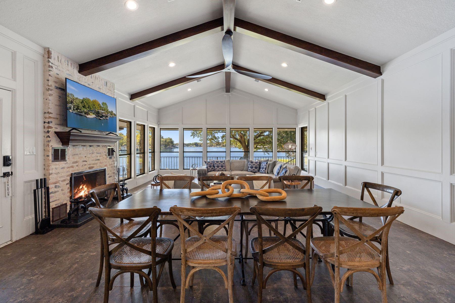 1880 Purple Sage Ln, Kingsland, TX 78639