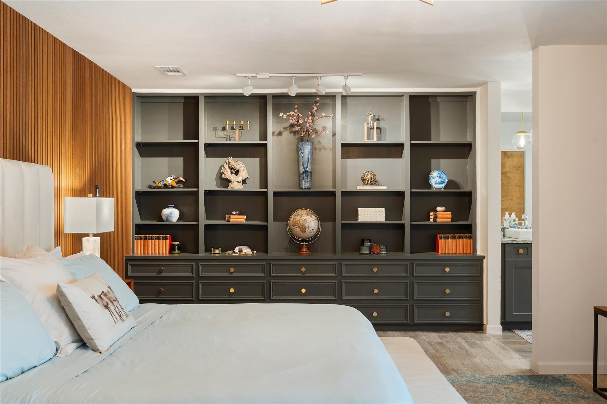 113 Comet, Lakeway, TX 78734