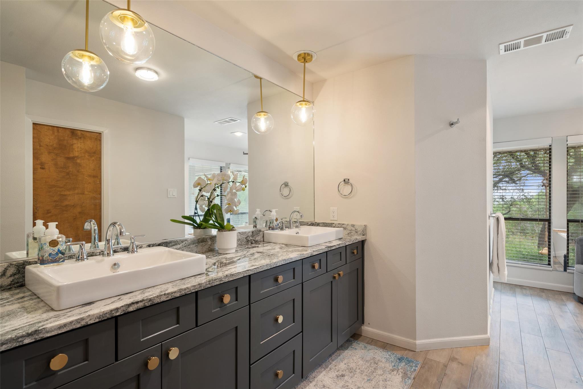 113 Comet, Lakeway, TX 78734