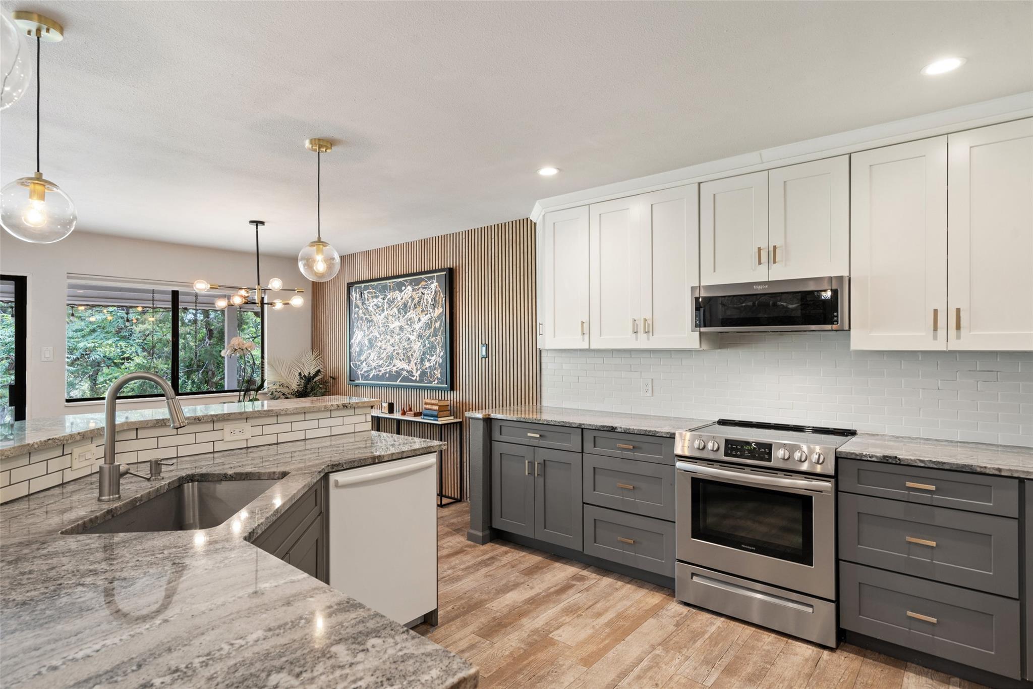 113 Comet, Lakeway, TX 78734