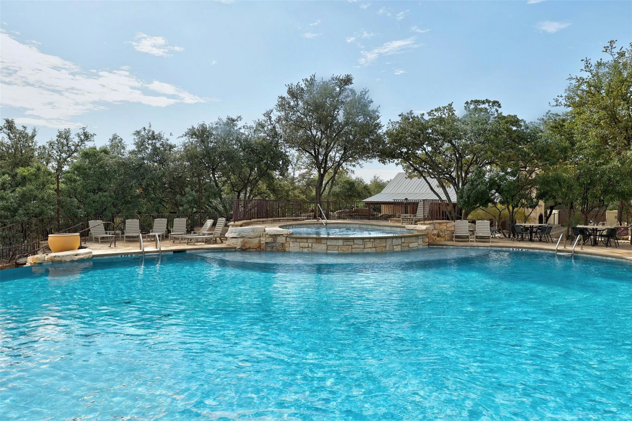 17800 Edgewood Way # 202, Jonestown, TX 78645