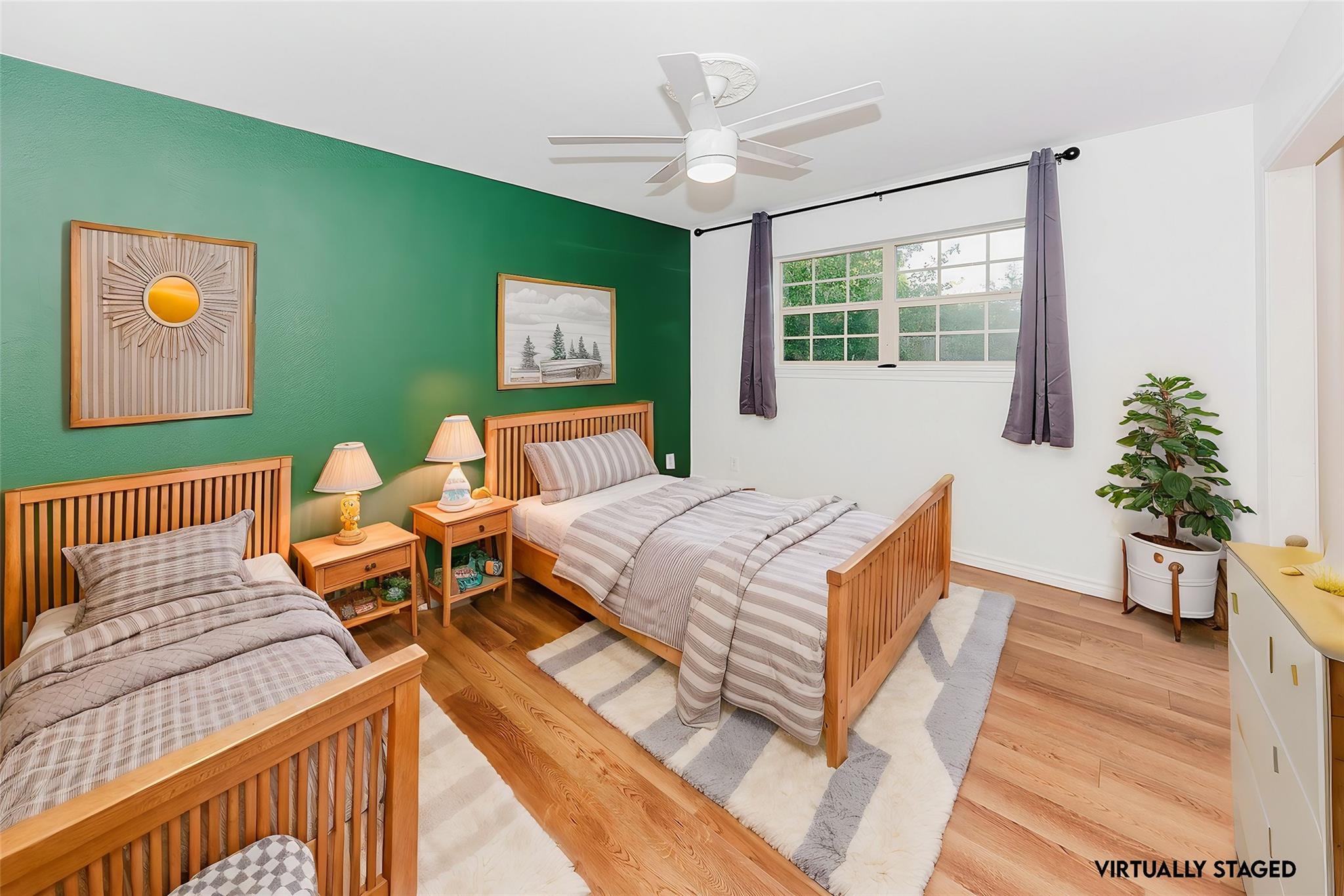 139 Village Forest Dr, Smithville, TX 78957