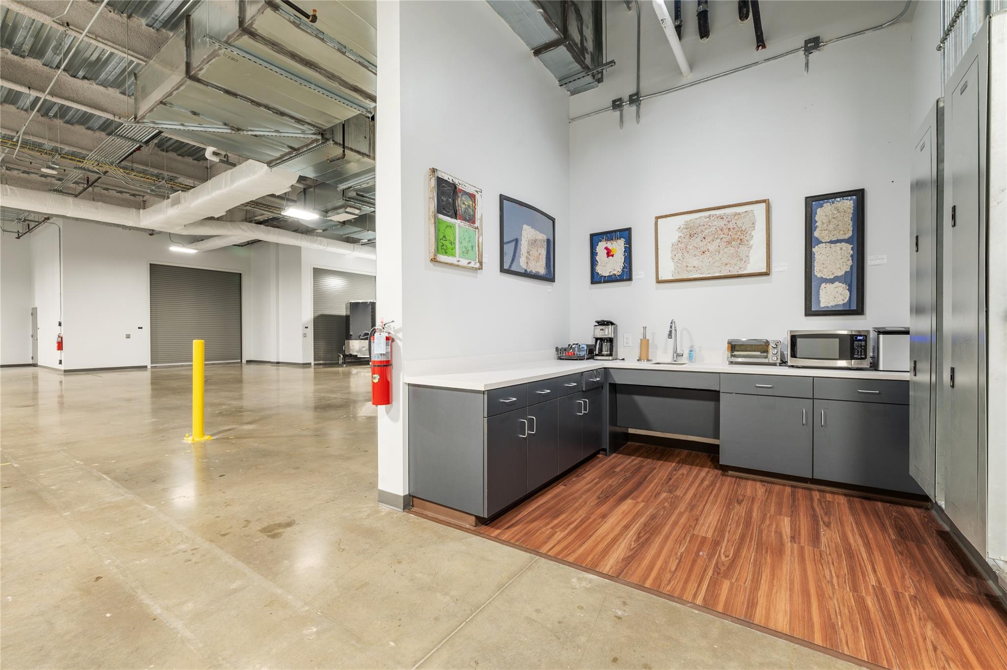 4229 N FM 620 Rd # 233 & 234, Austin, TX 78732