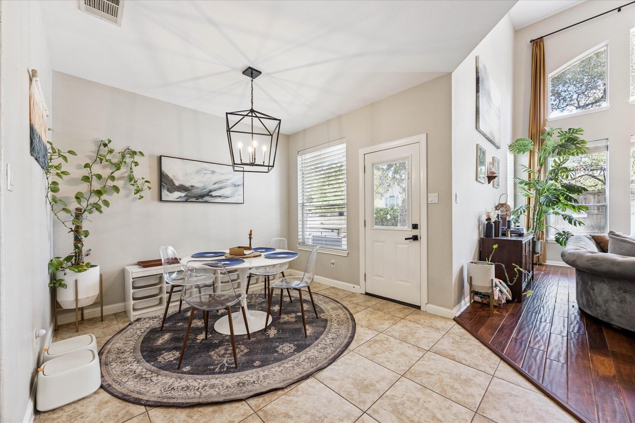 6817 Blissfield Dr, Austin, TX 78739