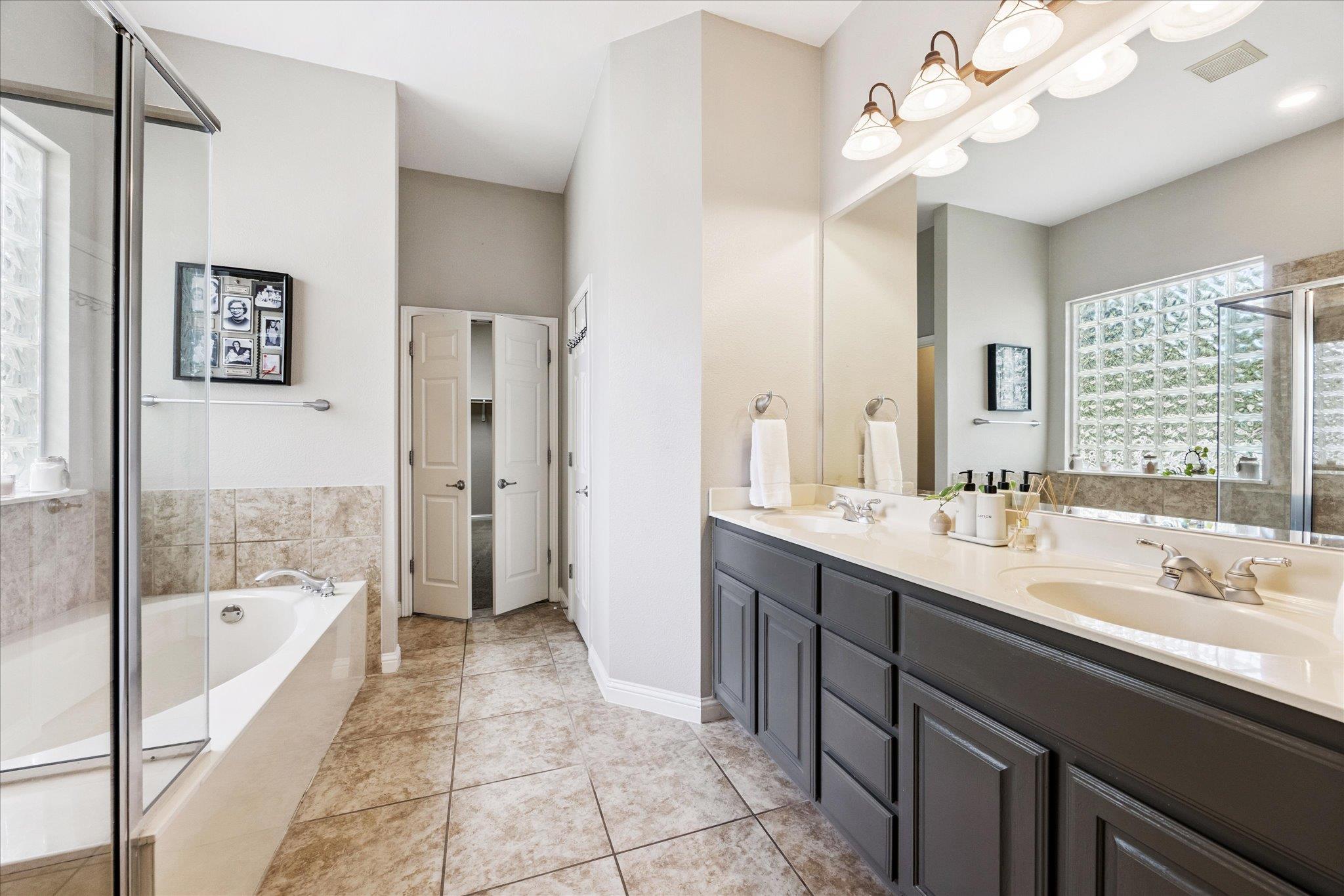 6817 Blissfield Dr, Austin, TX 78739